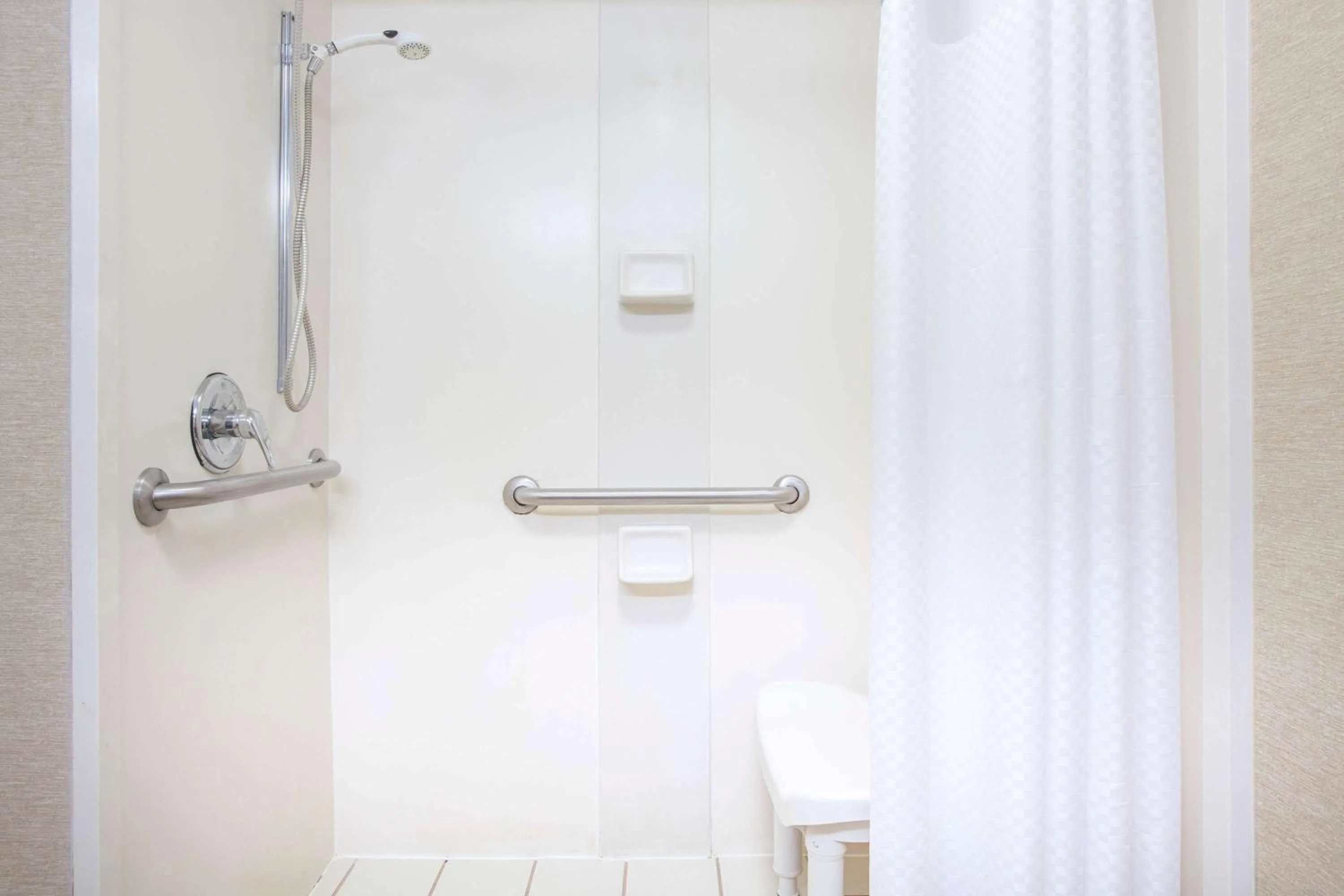 Shower in Baymont by Wyndham Saraland