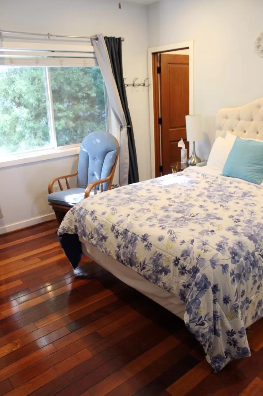 Bed in Sweet Dreams B&B LA