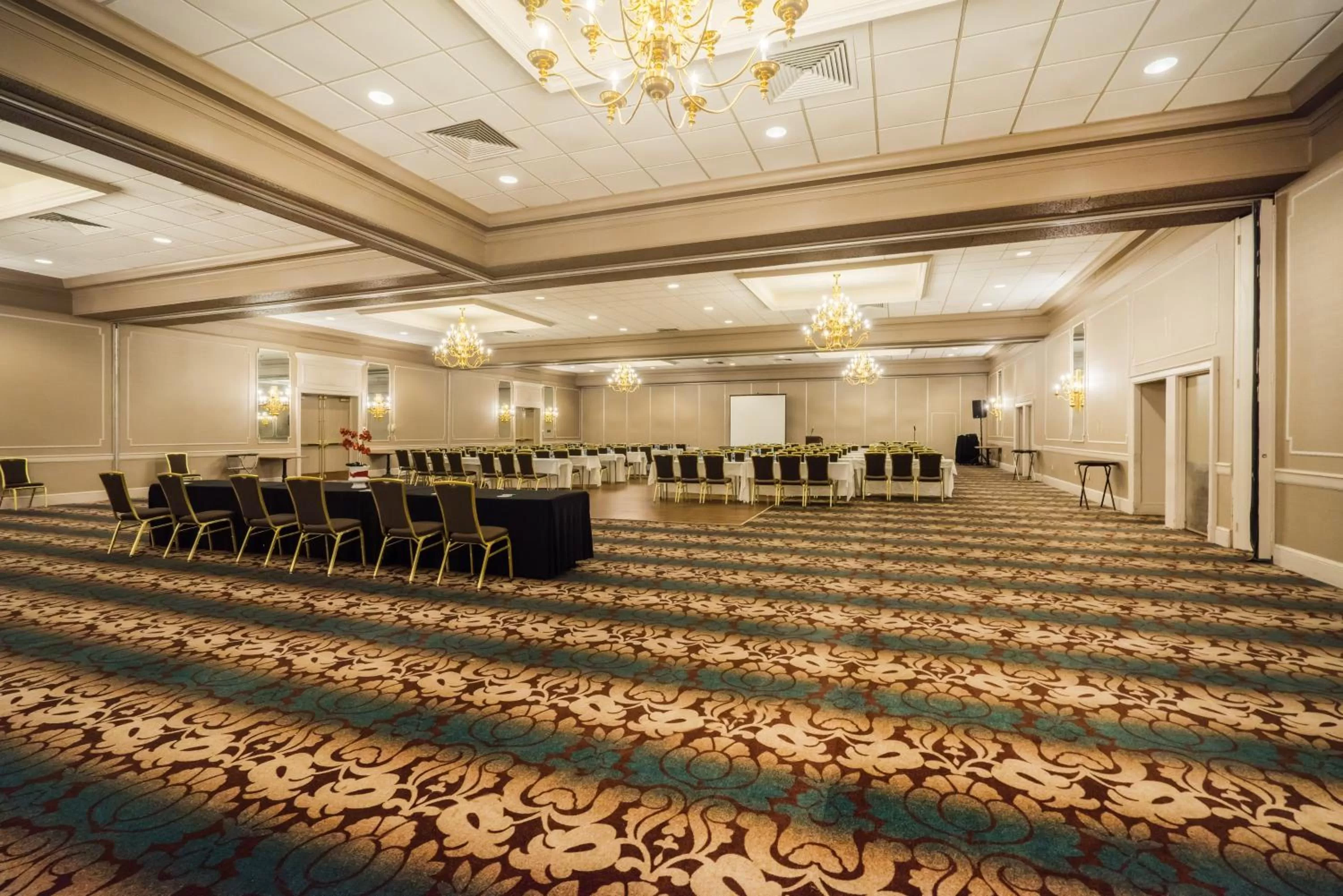 Banquet/Function facilities in enVision Hotel & Conference Center Mansfield-Foxboro