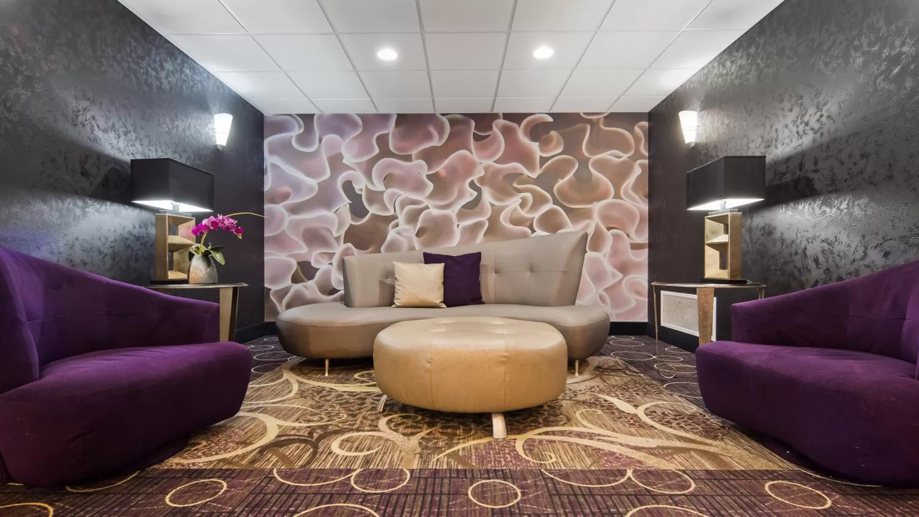 Lobby or reception, Seating Area in Best Western Plover-Stevens Point Hotel & Conference Center