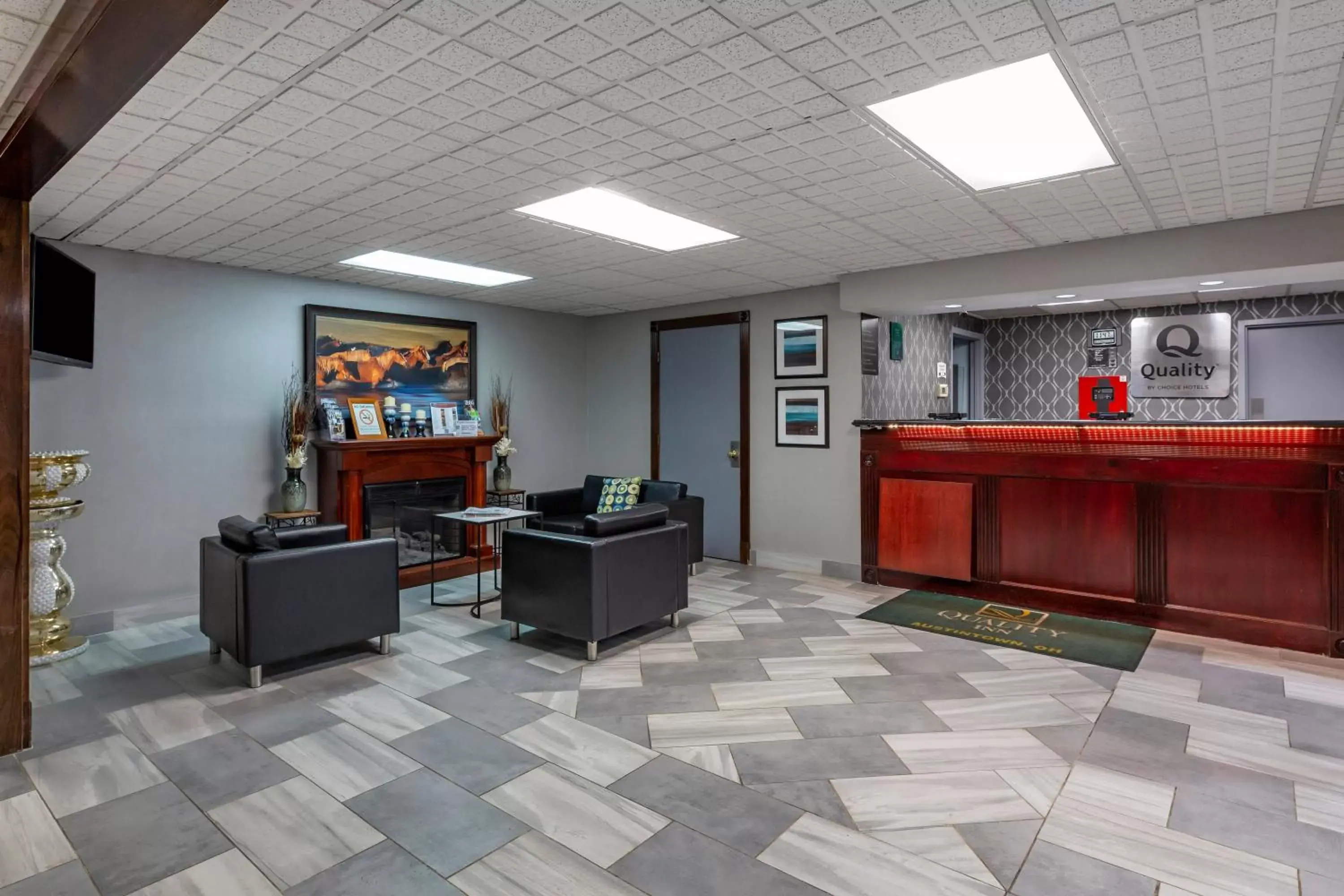 Lobby or reception, Lobby/Reception in Quality Inn Austintown-Youngstown West