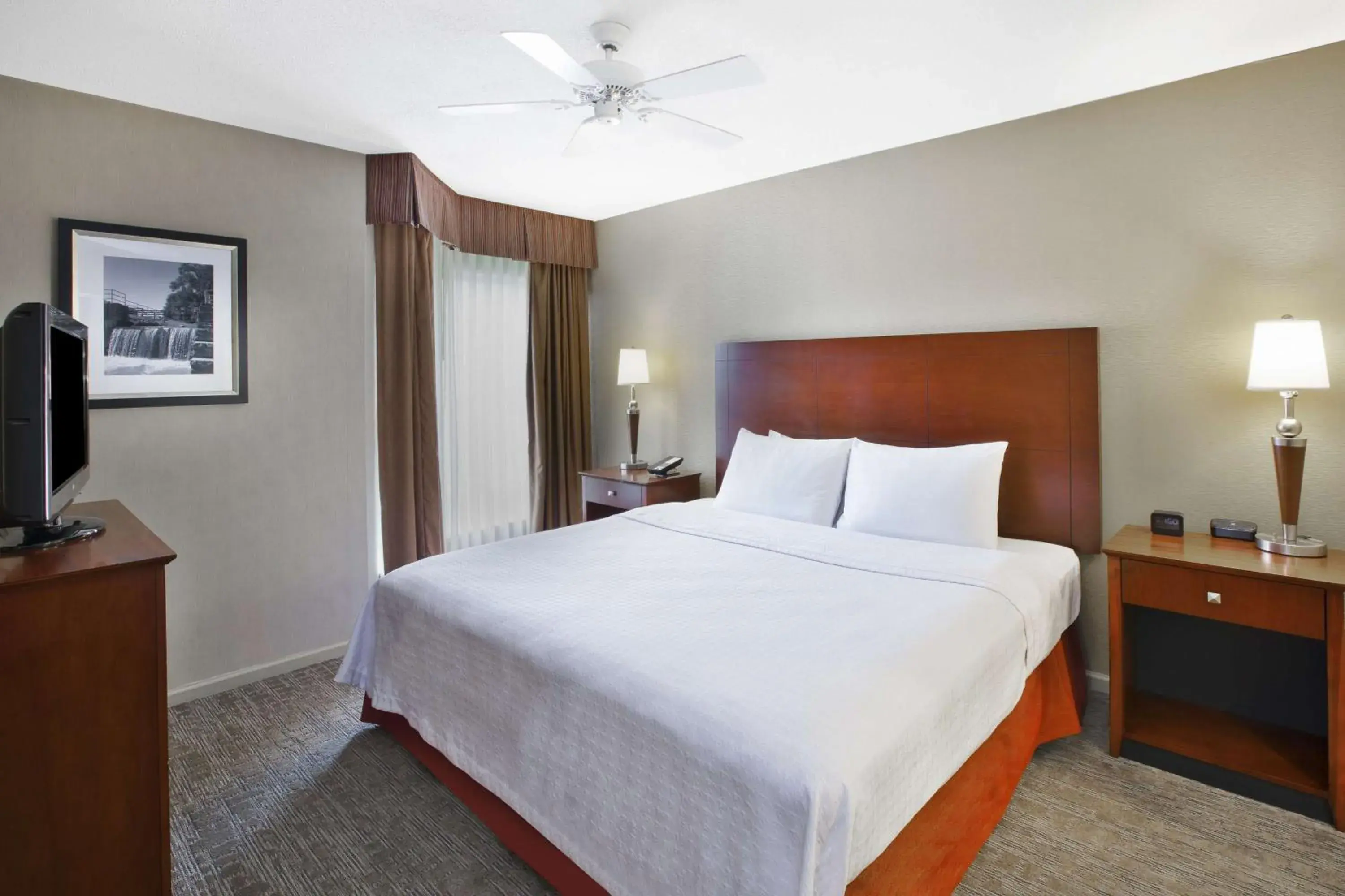 Bedroom, Bed in Homewood Suites Dayton-Fairborn