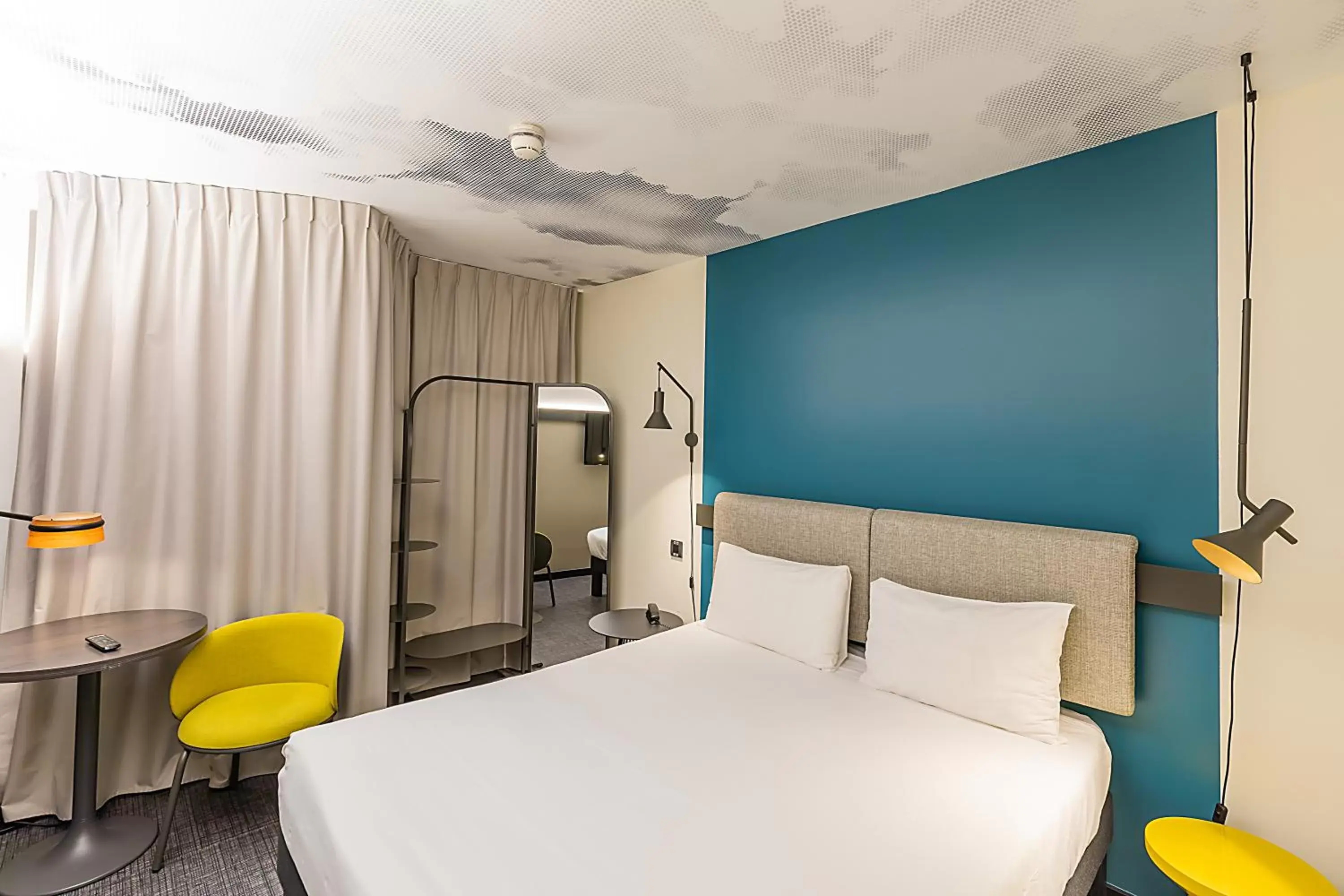 TV and multimedia, Bed in Hotel ibis Lisboa Saldanha