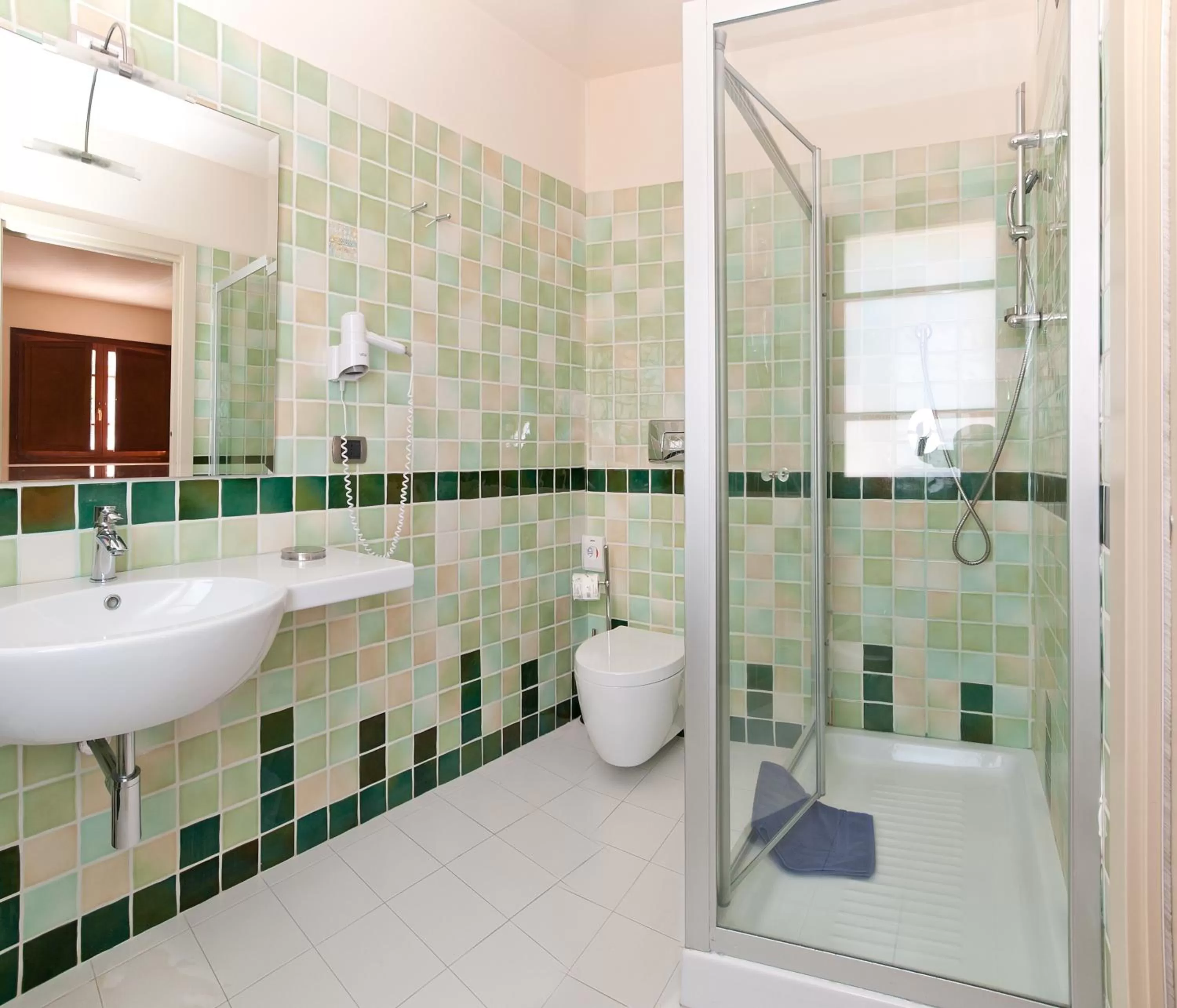 Bathroom in Gentarrubia