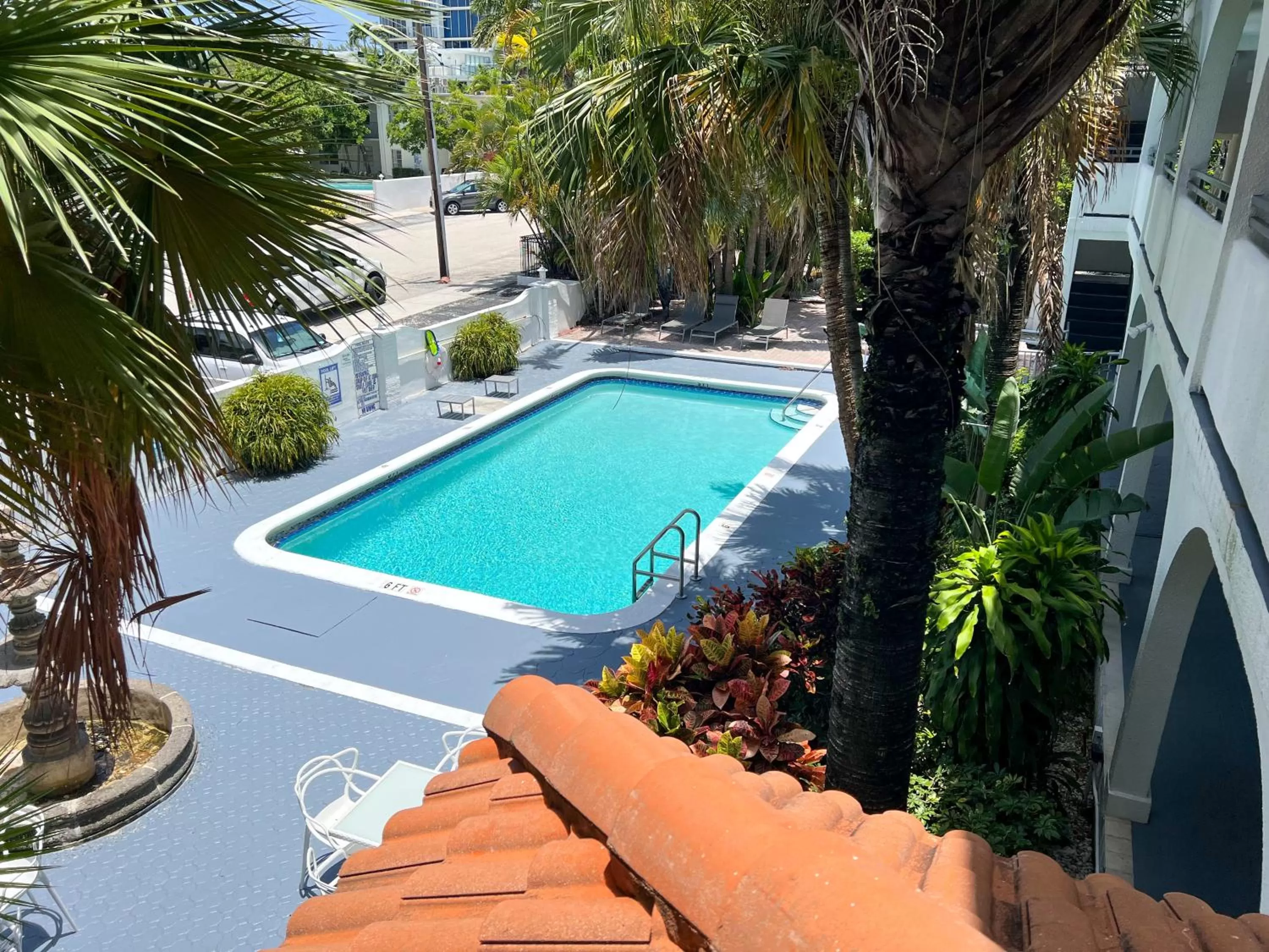 Property building in Tropi Rock