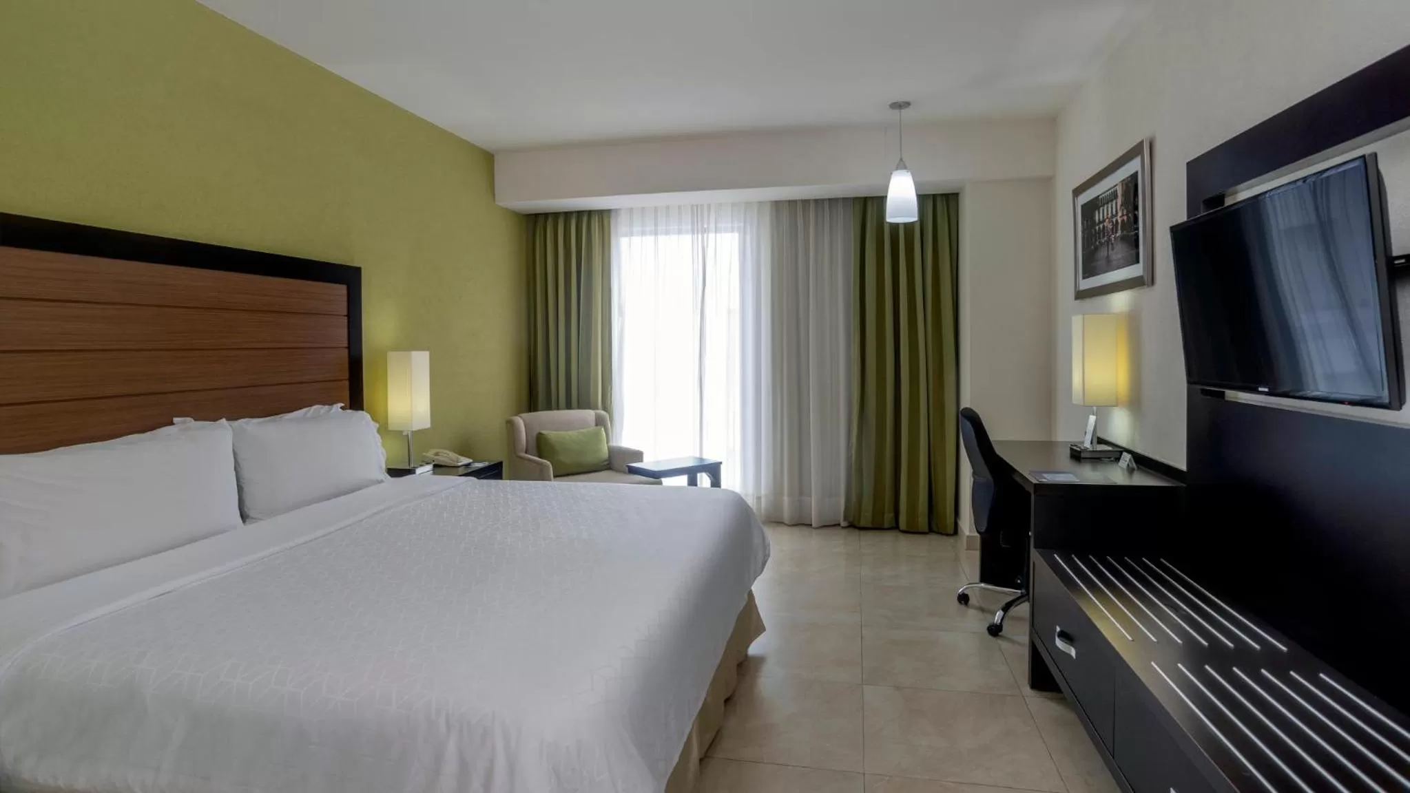 Photo of the whole room in Holiday Inn Express Xalapa by IHG