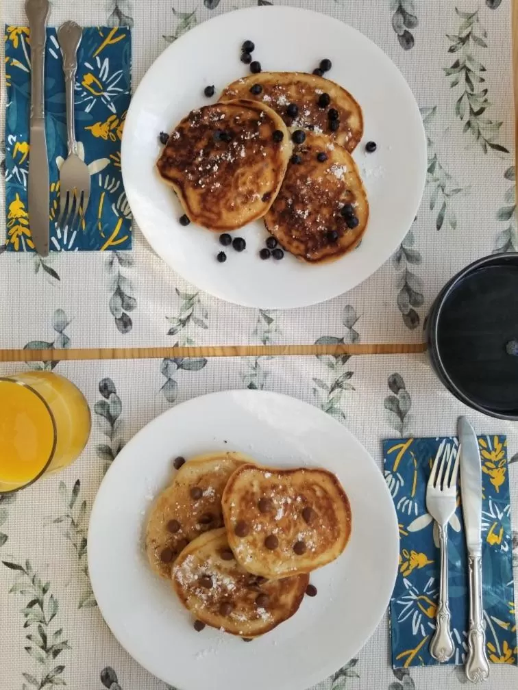 Breakfast in Hill Road Manor Bed & Breakfast