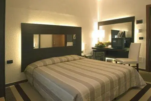 Photo of the whole room, Bed in Hotel Fiera Wellness & Spa