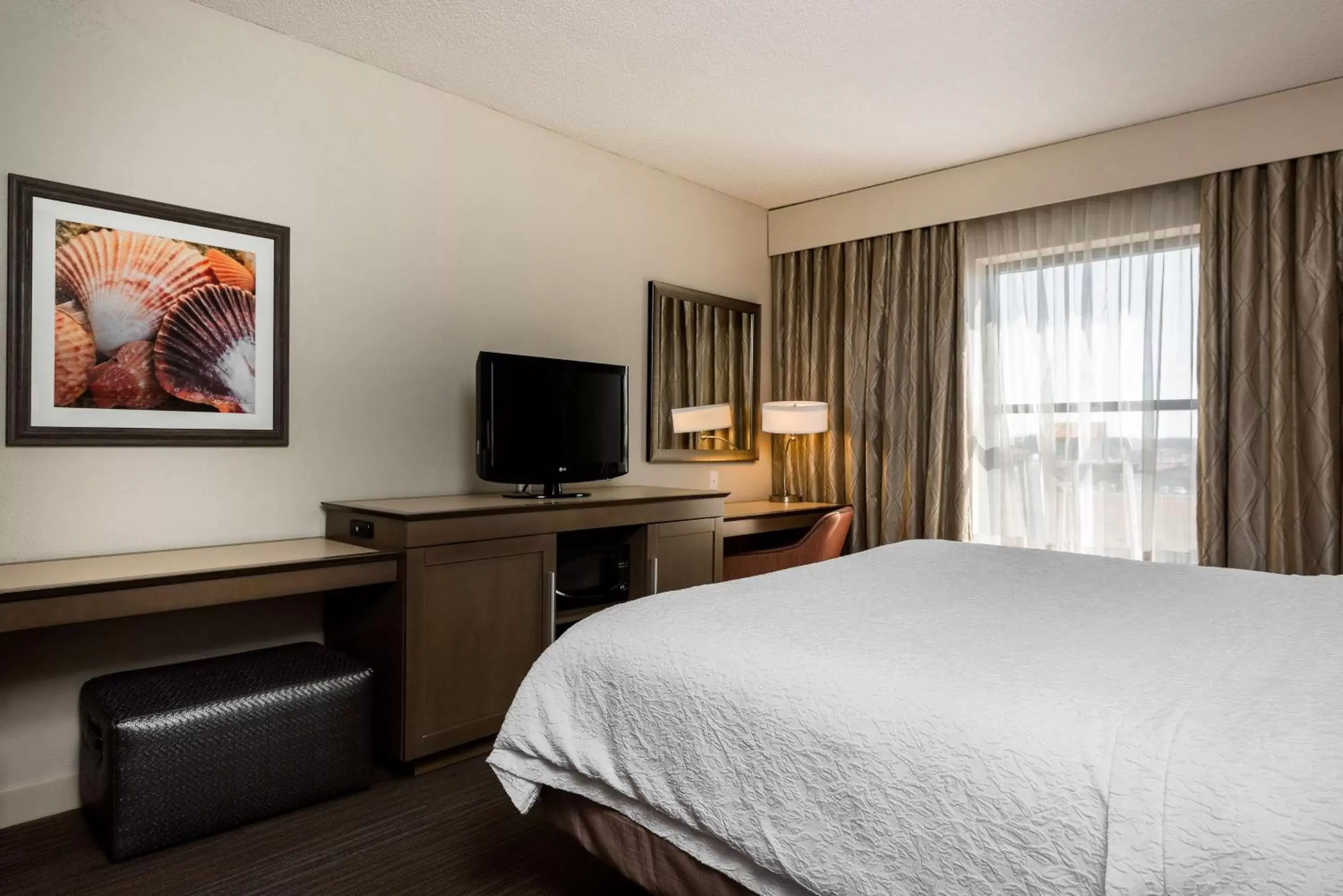 Bed in Hampton Inn Myrtle Beach West Bed in Hampton Inn Myrtle Beach West