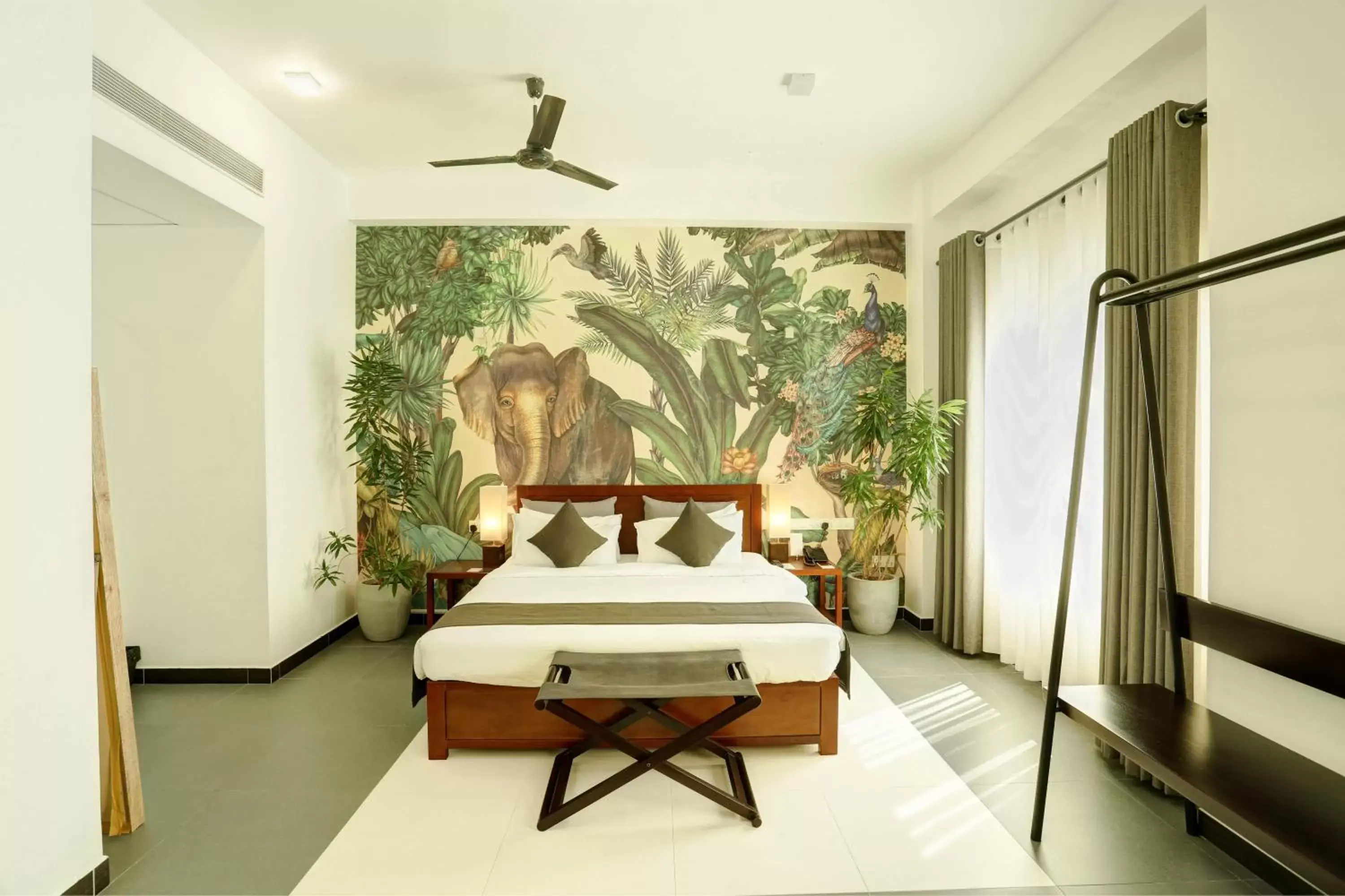Bedroom, Bed in Morven Hotel Colombo