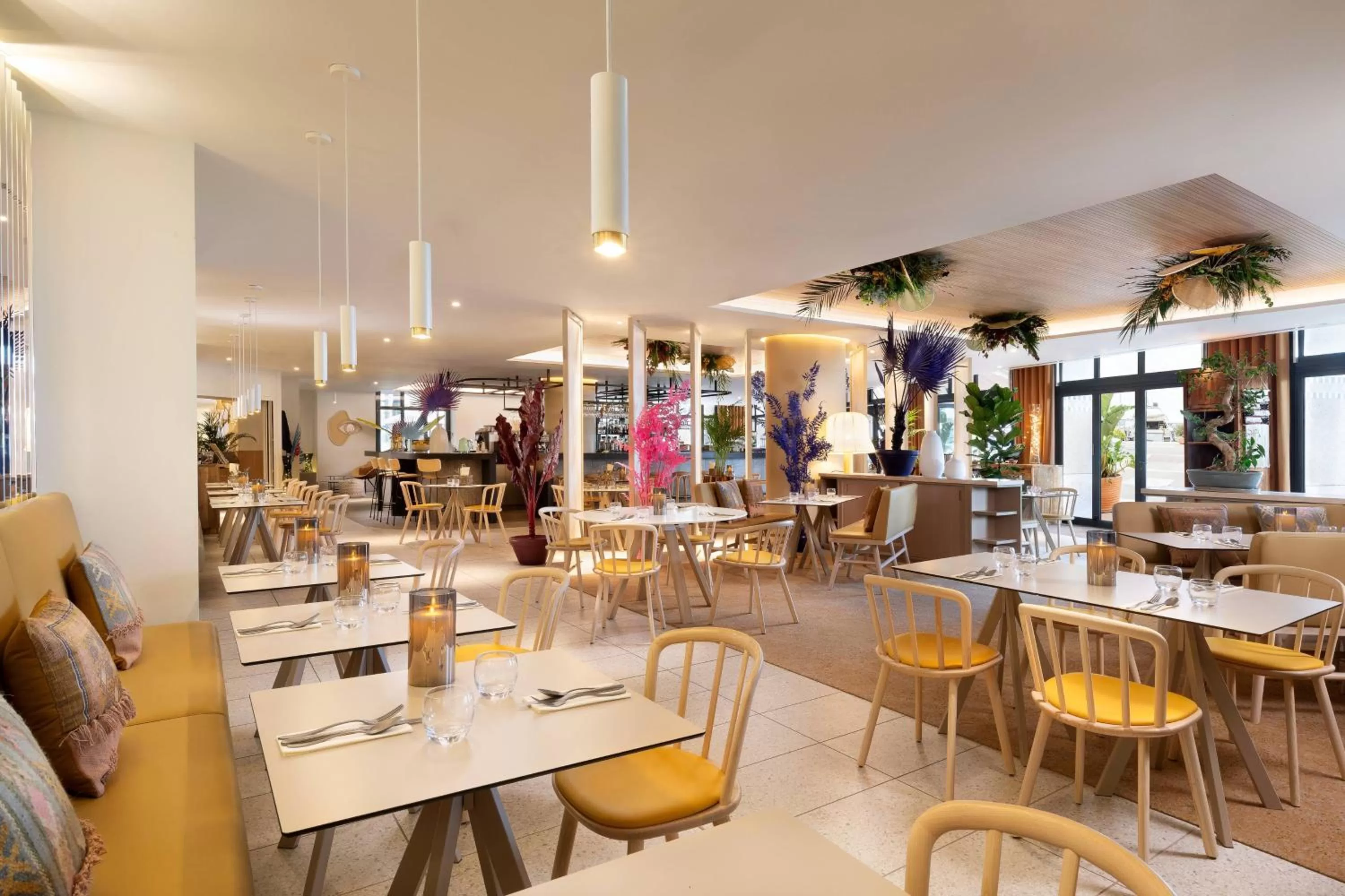 Restaurant/places to eat in Riviera Marriott Hotel La Porte De Monaco