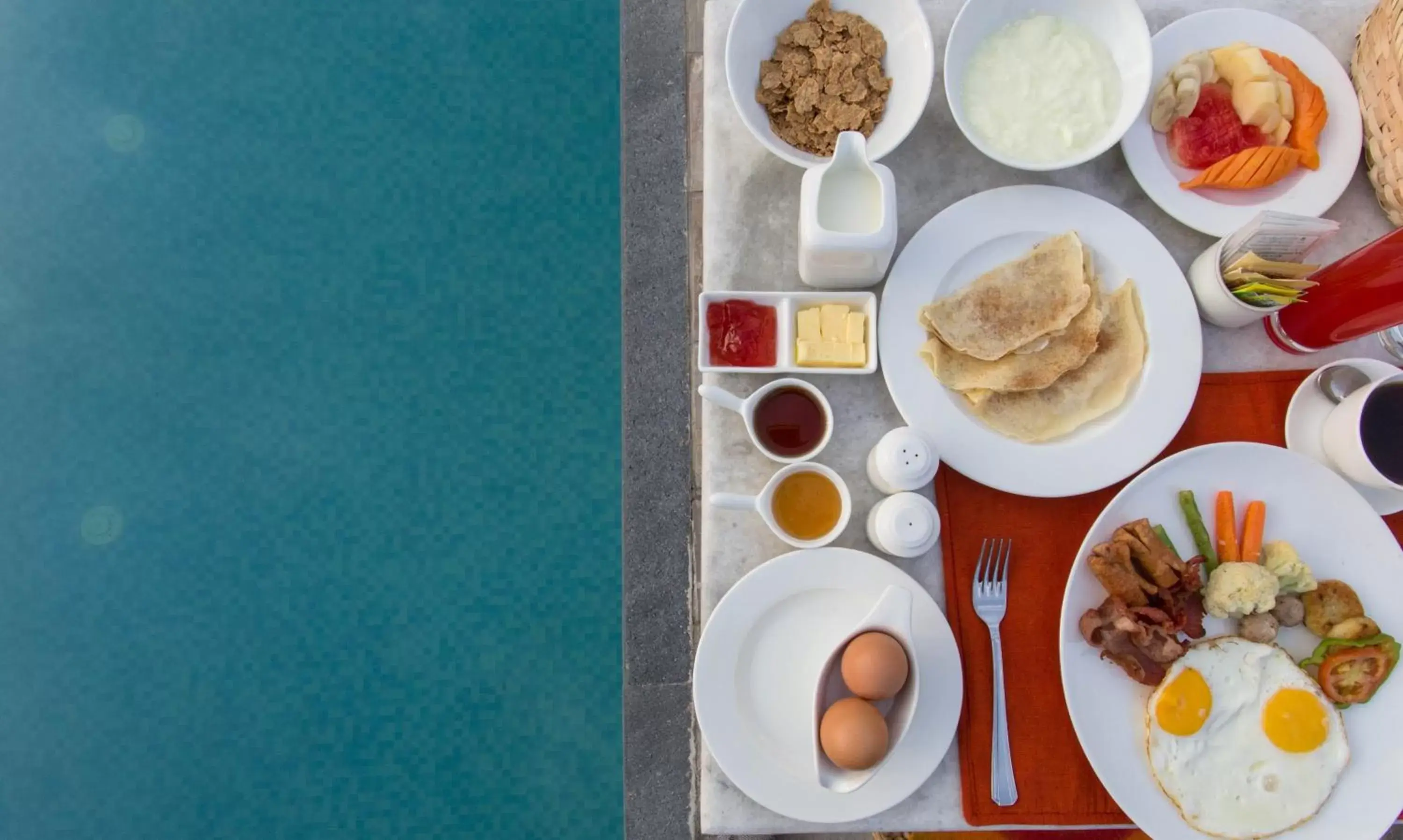 Breakfast in Baber Mahal Vilas - The Heritage Hotel Breakfast in Baber Mahal Vilas - The Heritage Hotel