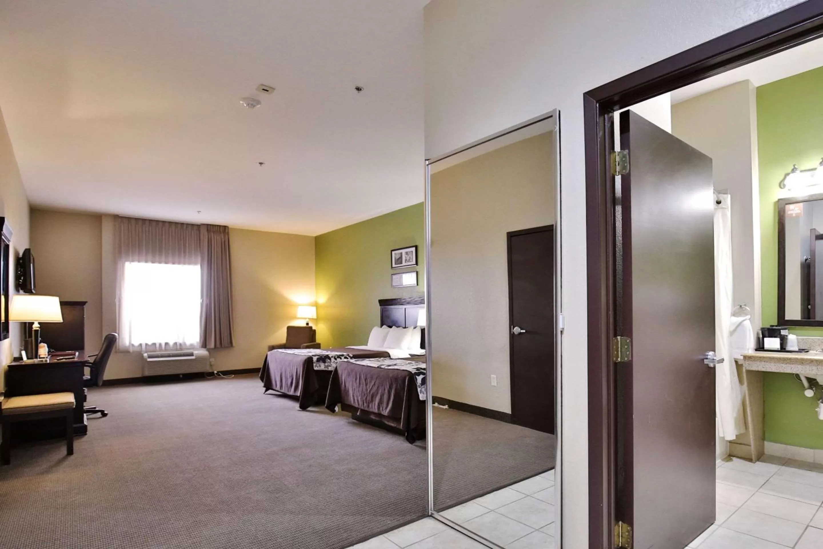 Photo of the whole room, Bed in Sleep Inn & Suites Abilene Near University