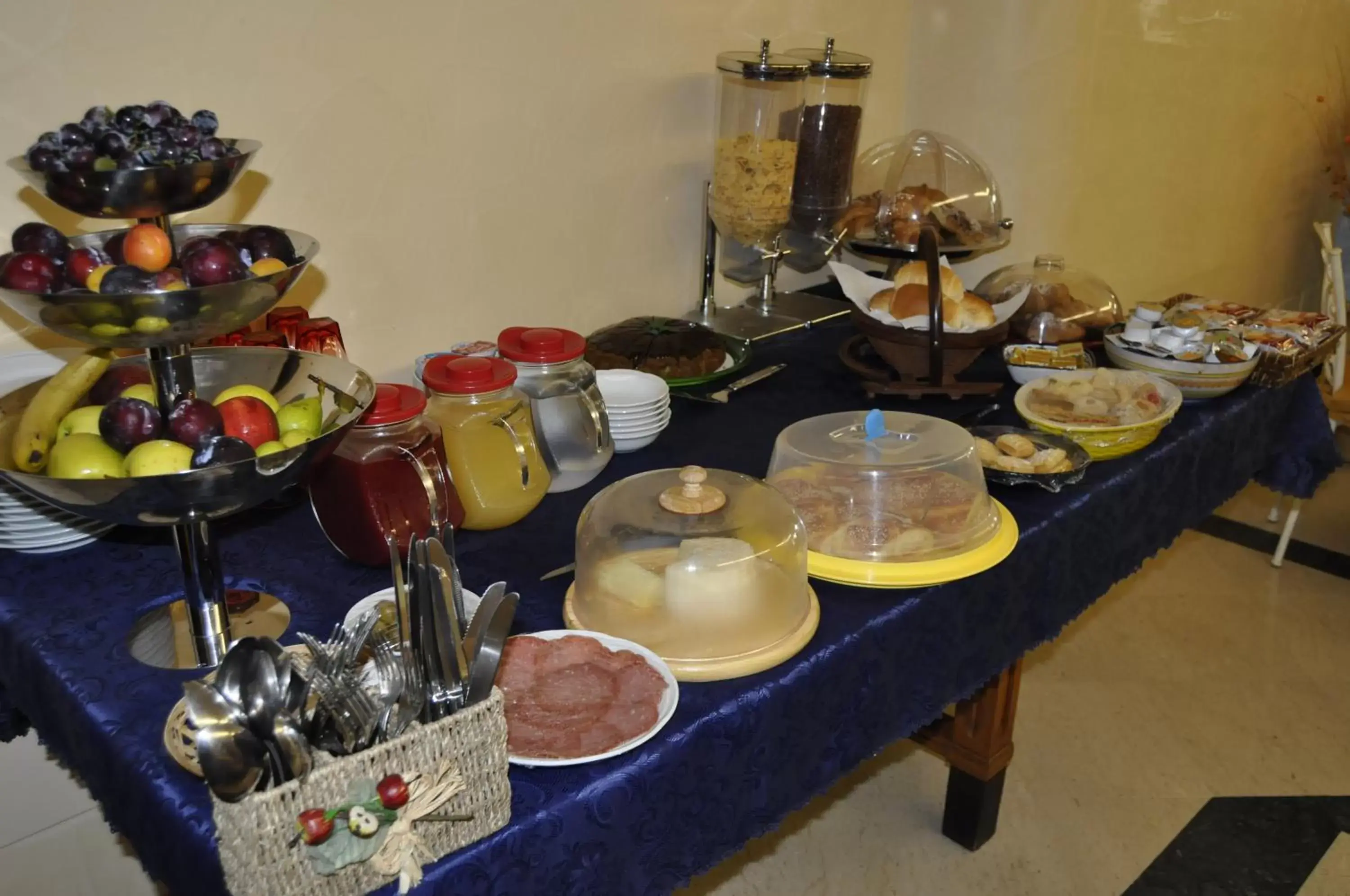 Food and drinks in Al-Tair