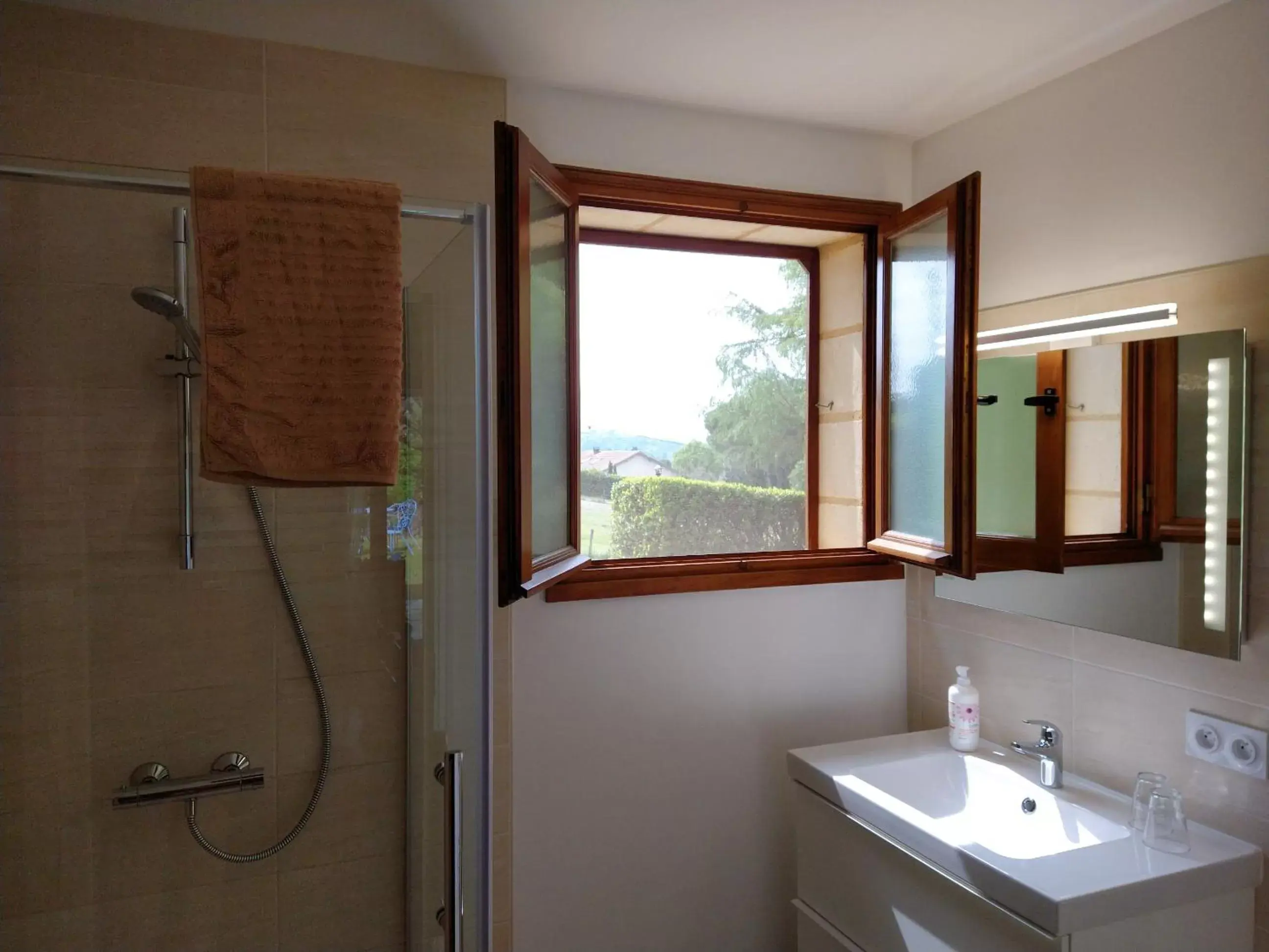 Bathroom in La Colline