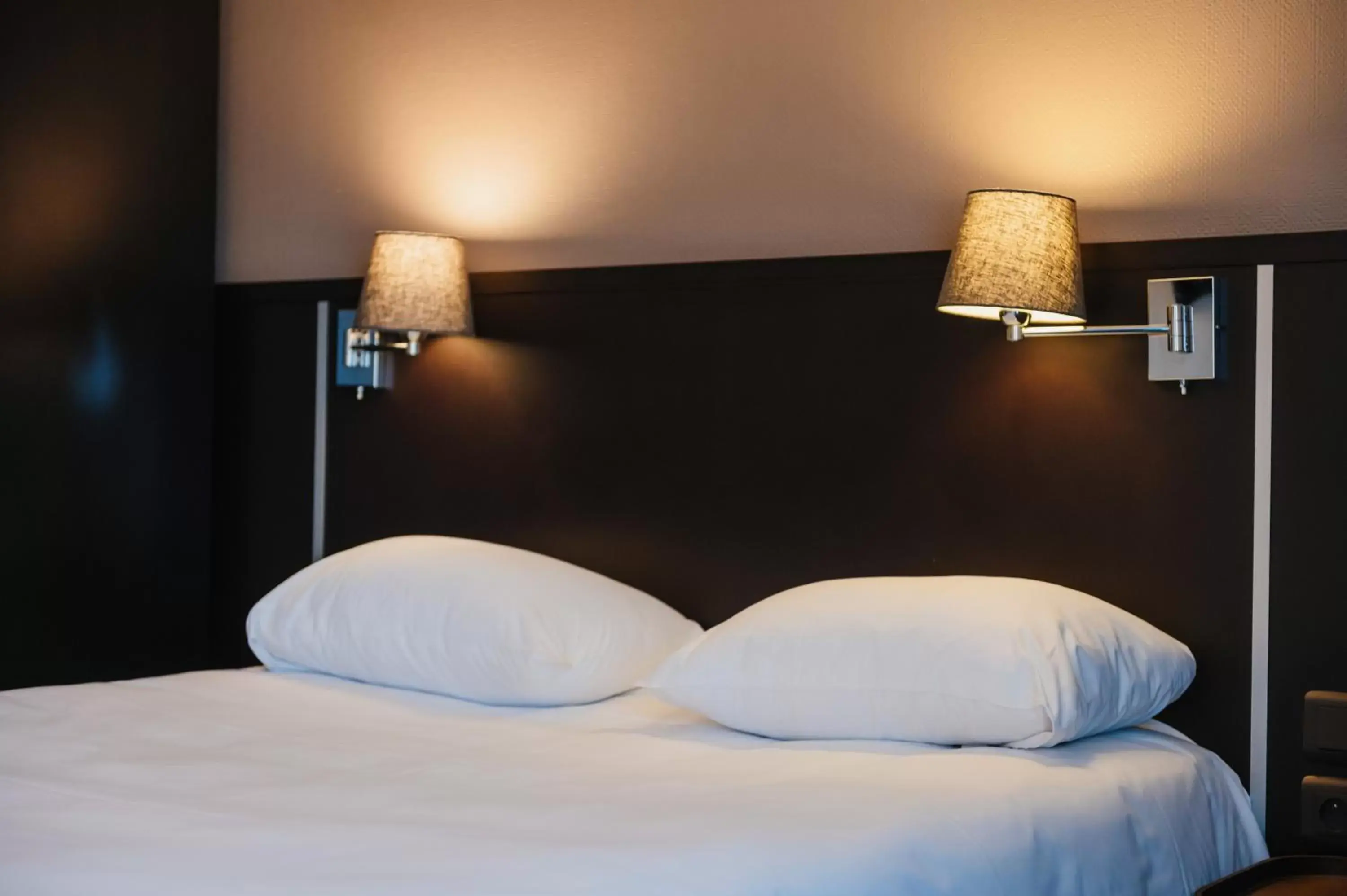 Bed in Sure Hotel by Best Western Châteauroux