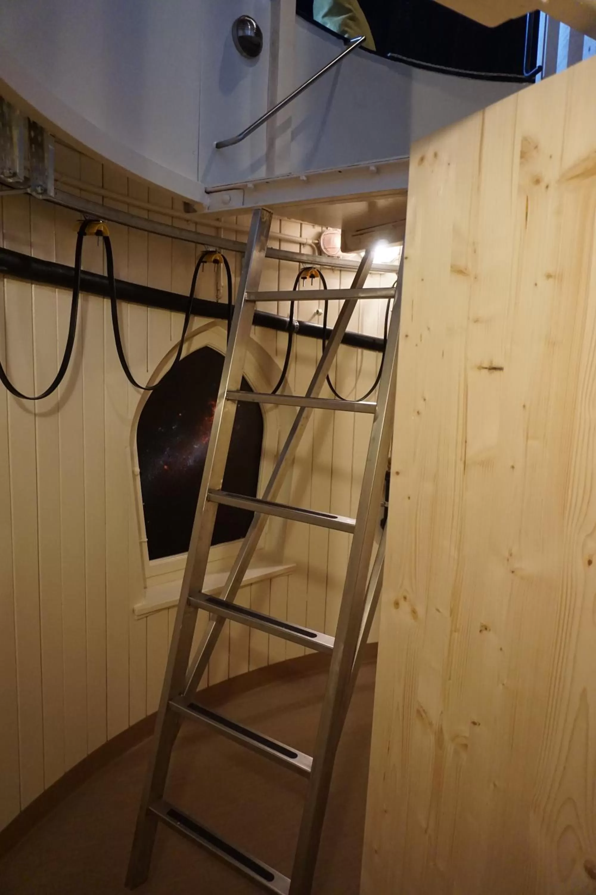 Other, TV/Entertainment Center in Sternwarte by Randolins