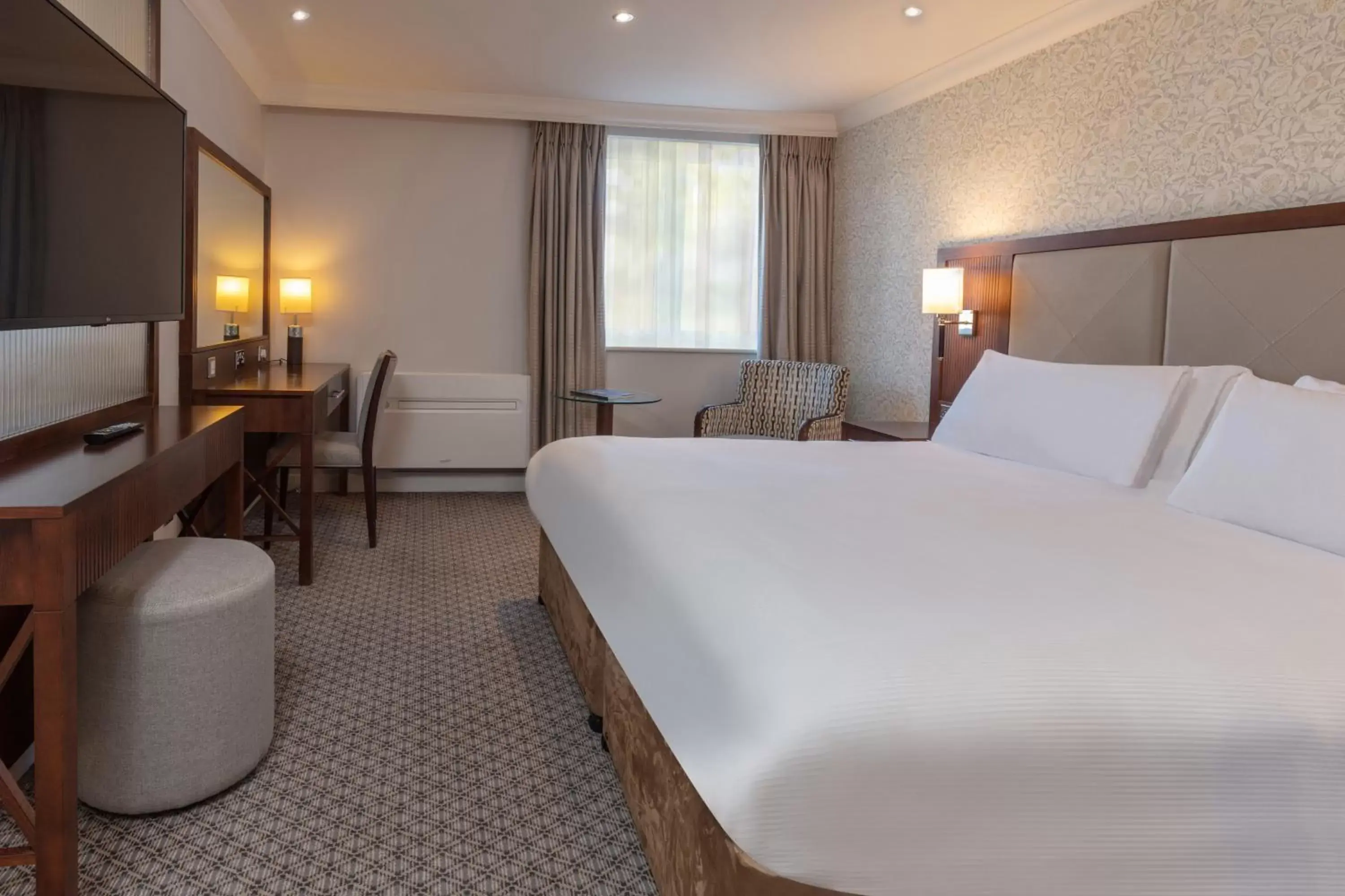 Bed in Norton Park Hotel, Spa & Manor House - Winchester