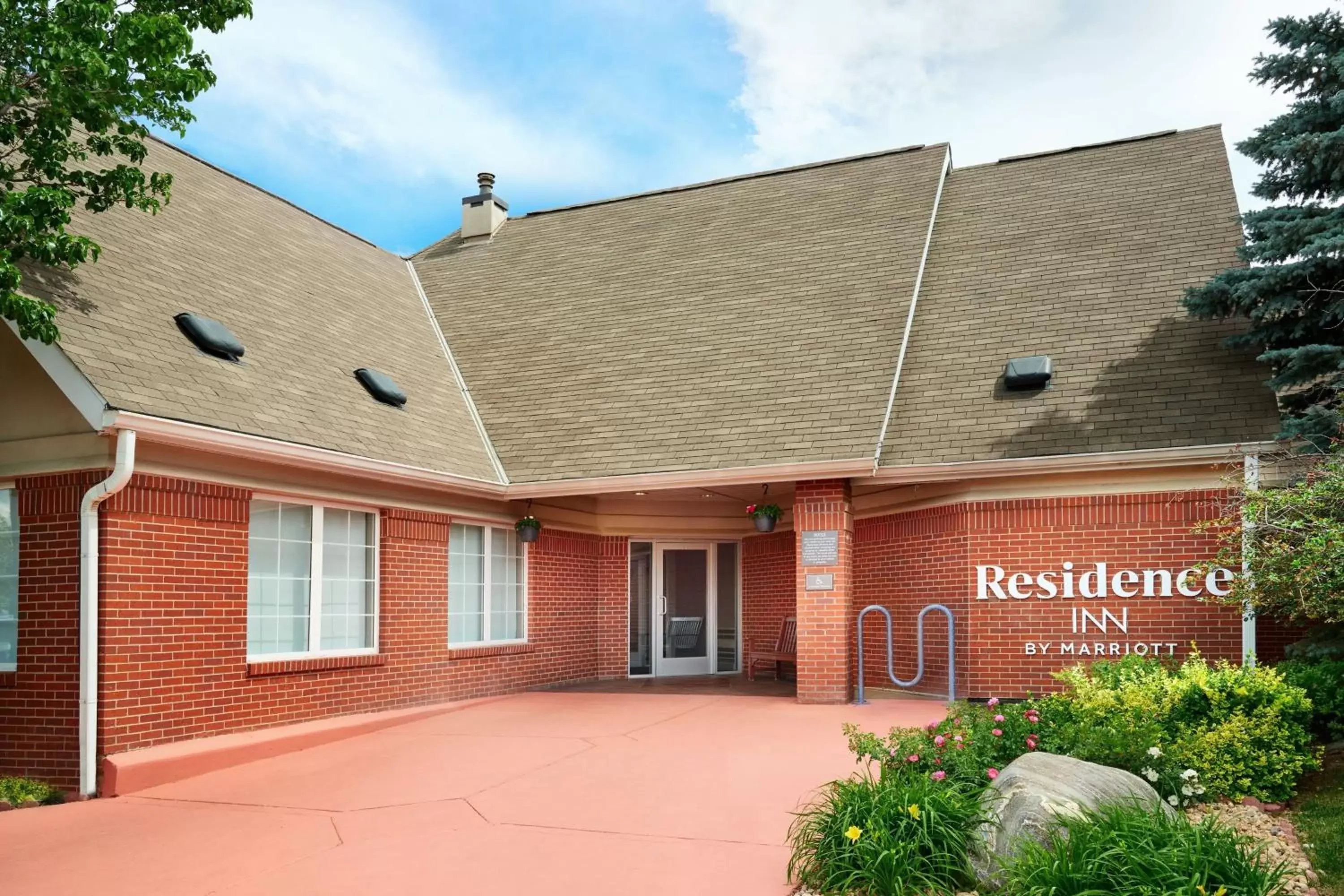 Property Building in Residence Inn Boulder Longmont