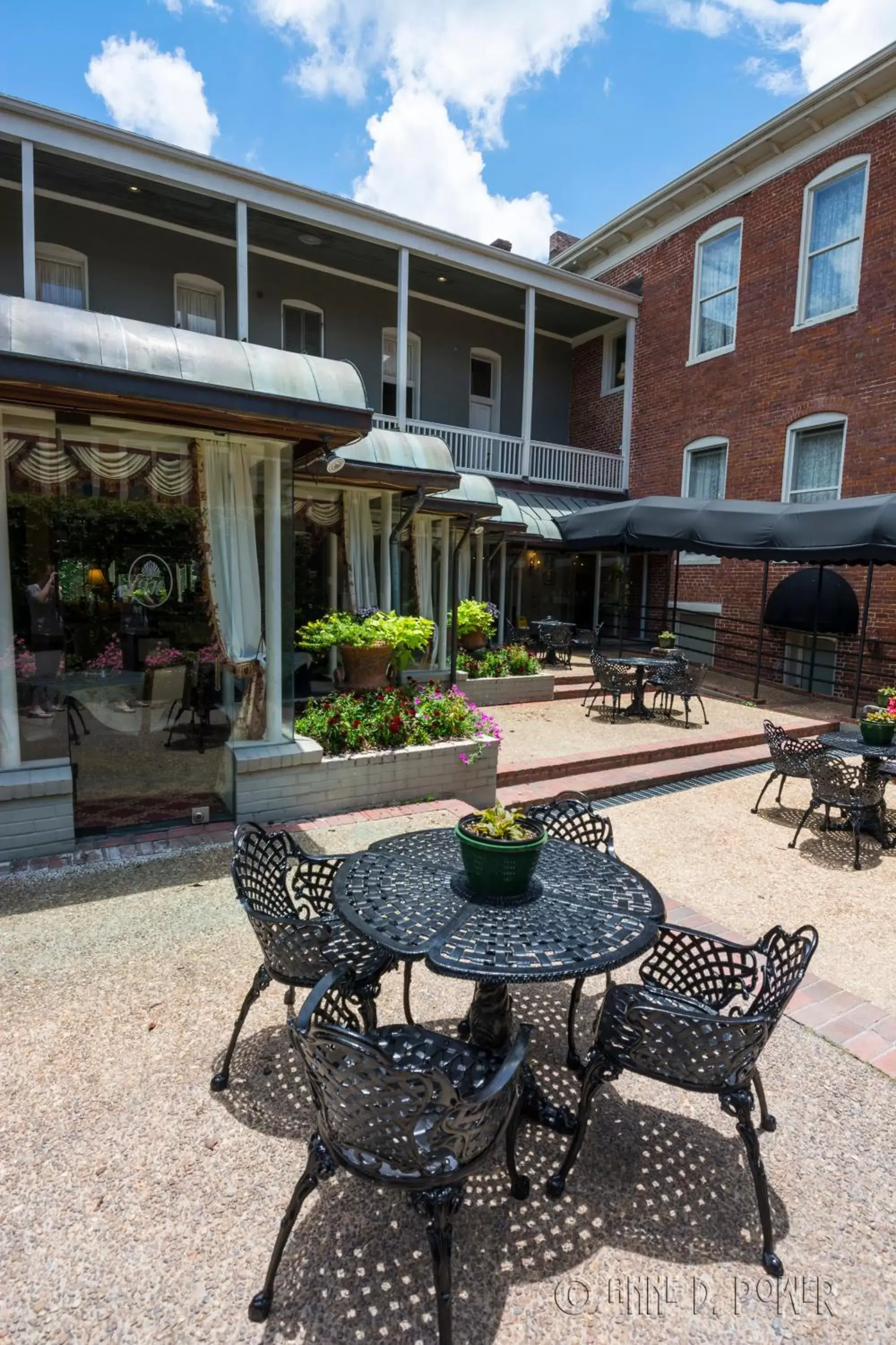 Patio, Patio/Outdoor Area in The Guest House Historic Mansion