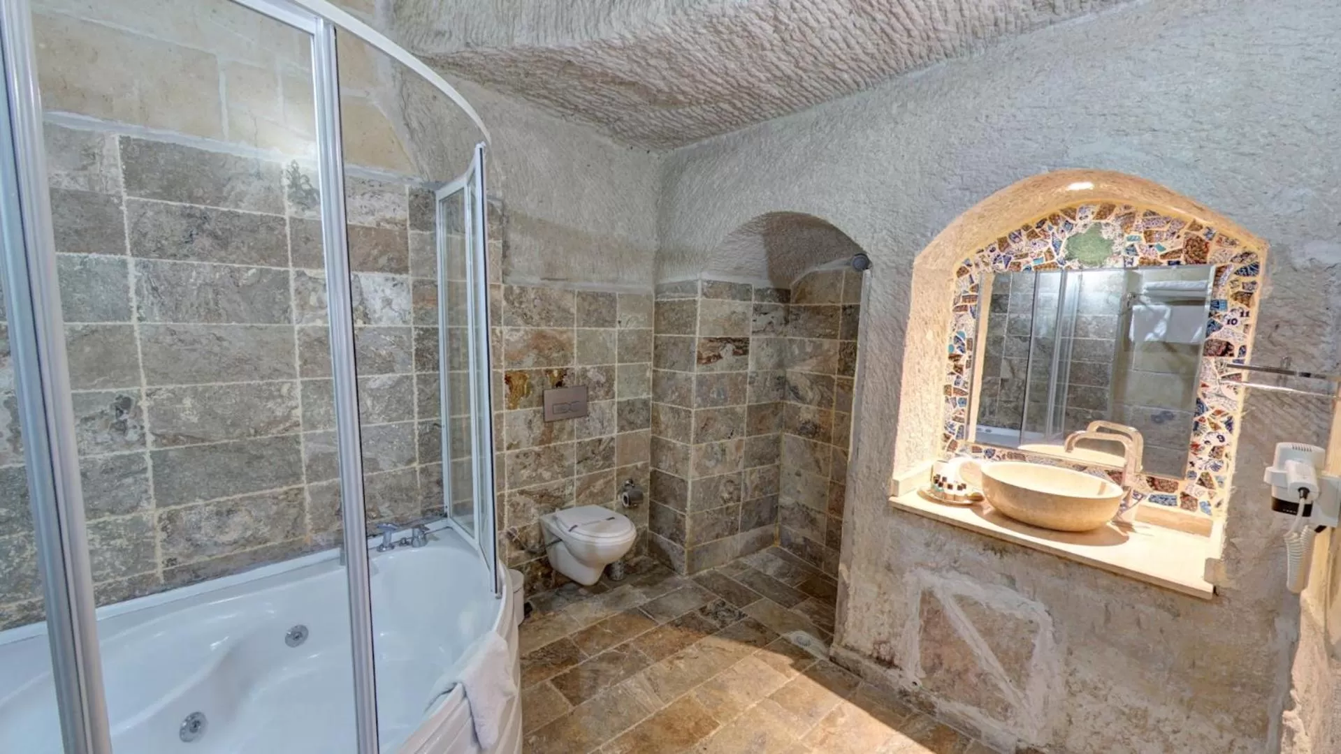 Toilet in Roc Of Cappadocia