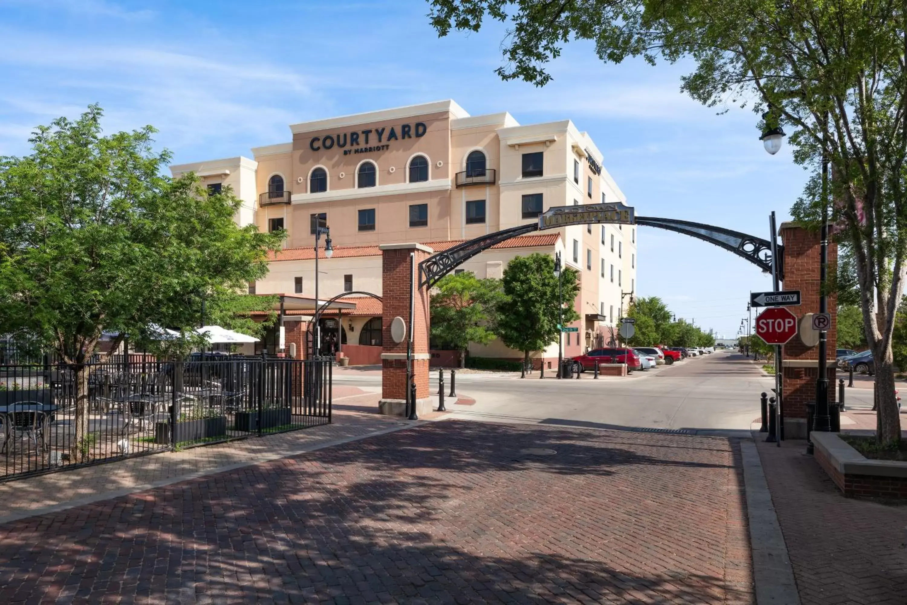 Property Building in Courtyard by Marriott Wichita at Old Town