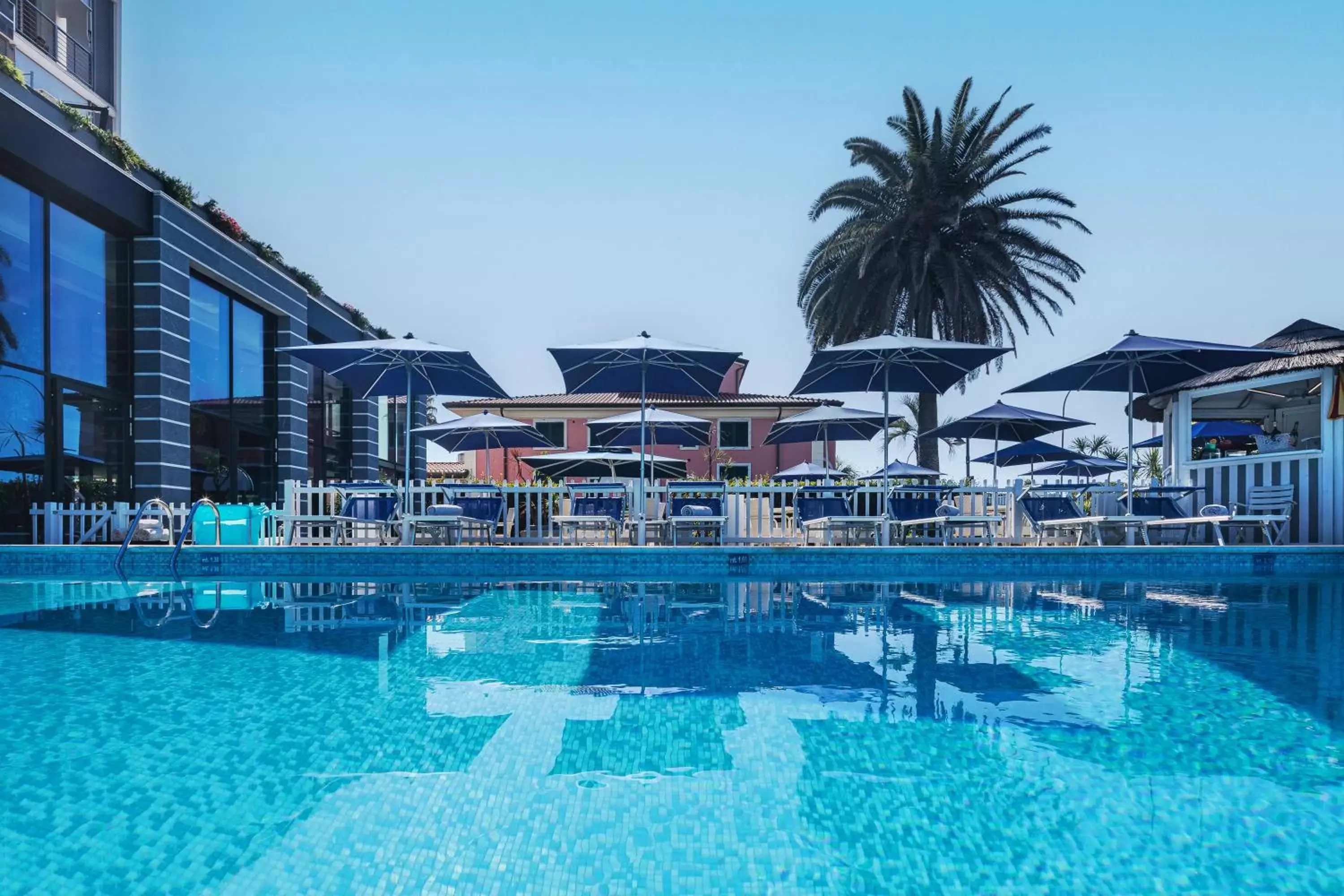 Swimming Pool in Hotel Excelsior