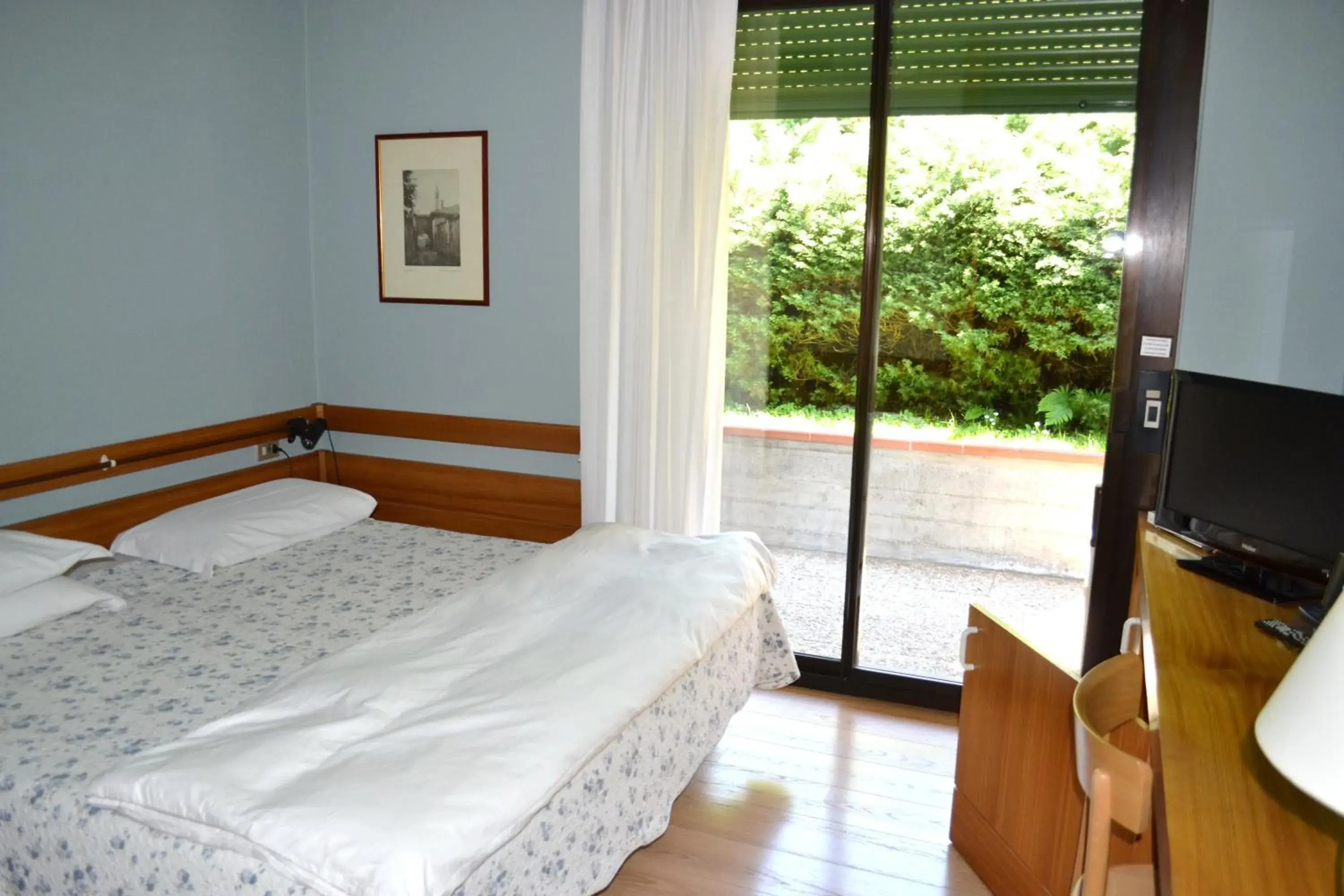 Bed in Hotel Canturio