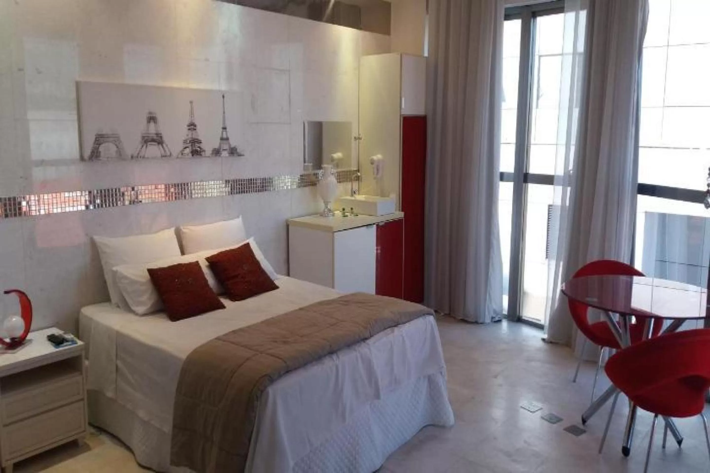 Bedroom, Bed in Compacto Hotel