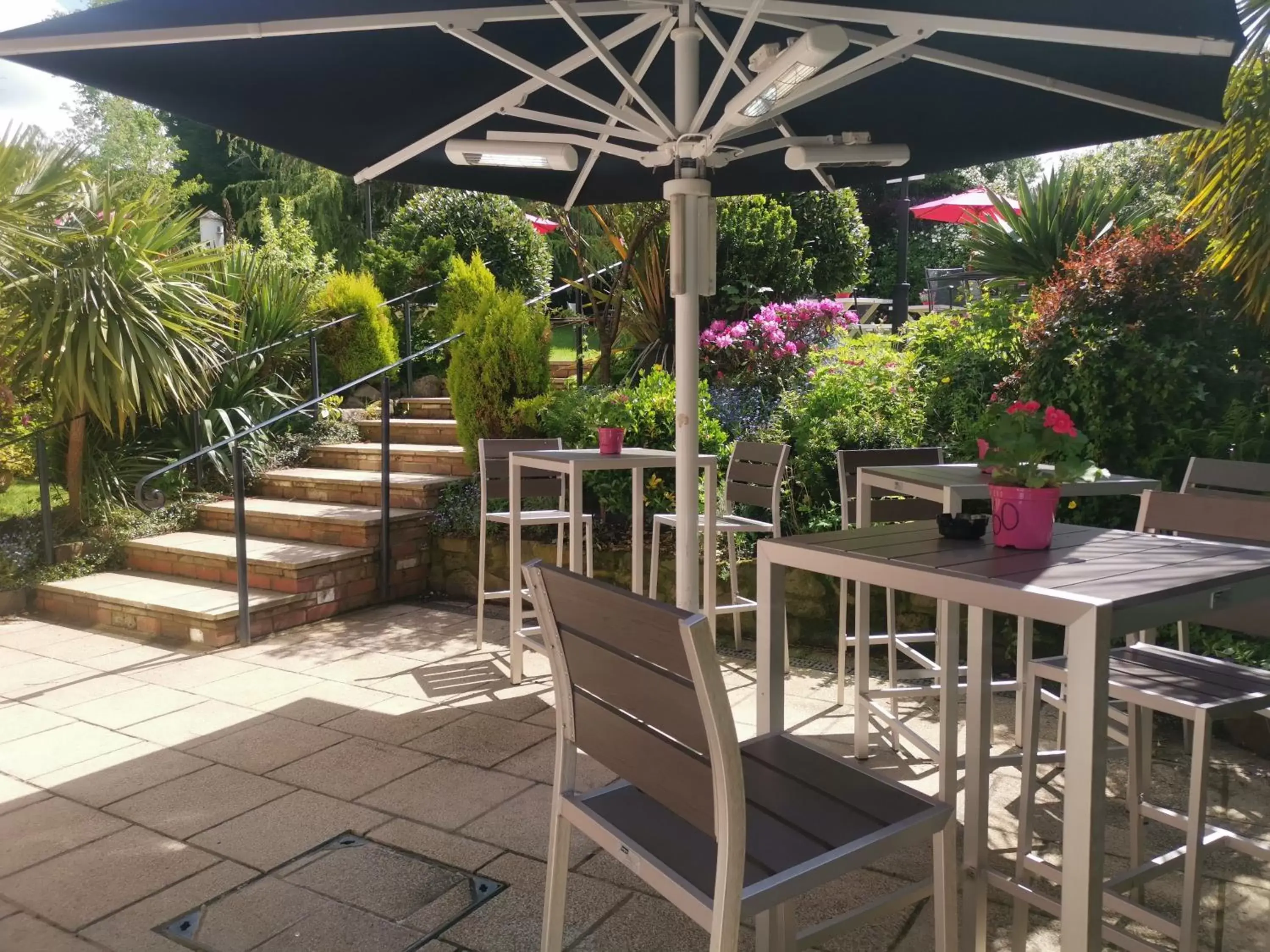 Garden, Restaurant/Places to Eat in Alderley Edge Hotel