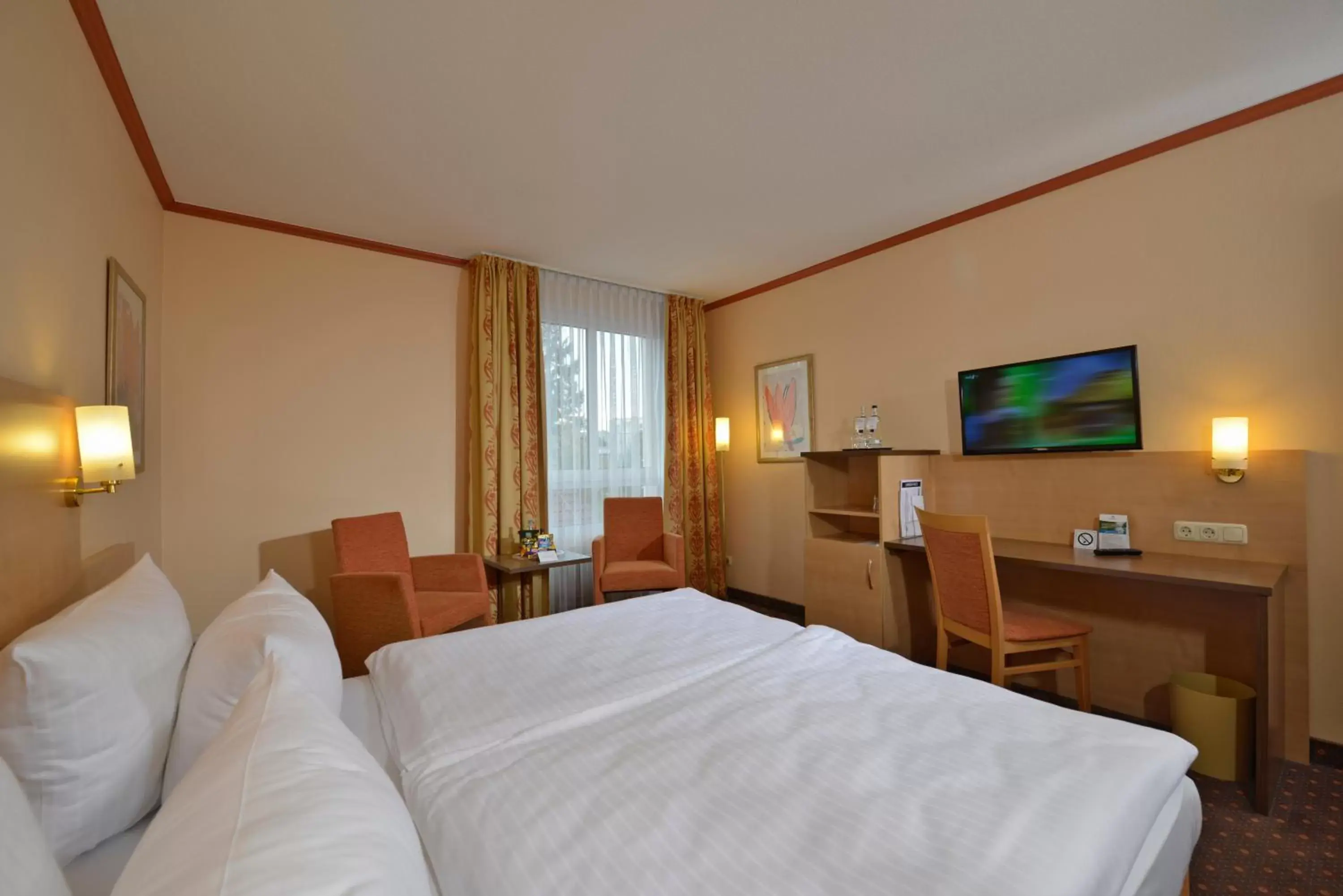 Photo of the whole room, Bed in Sure Hotel by Best Western Hilden-Düsseldorf