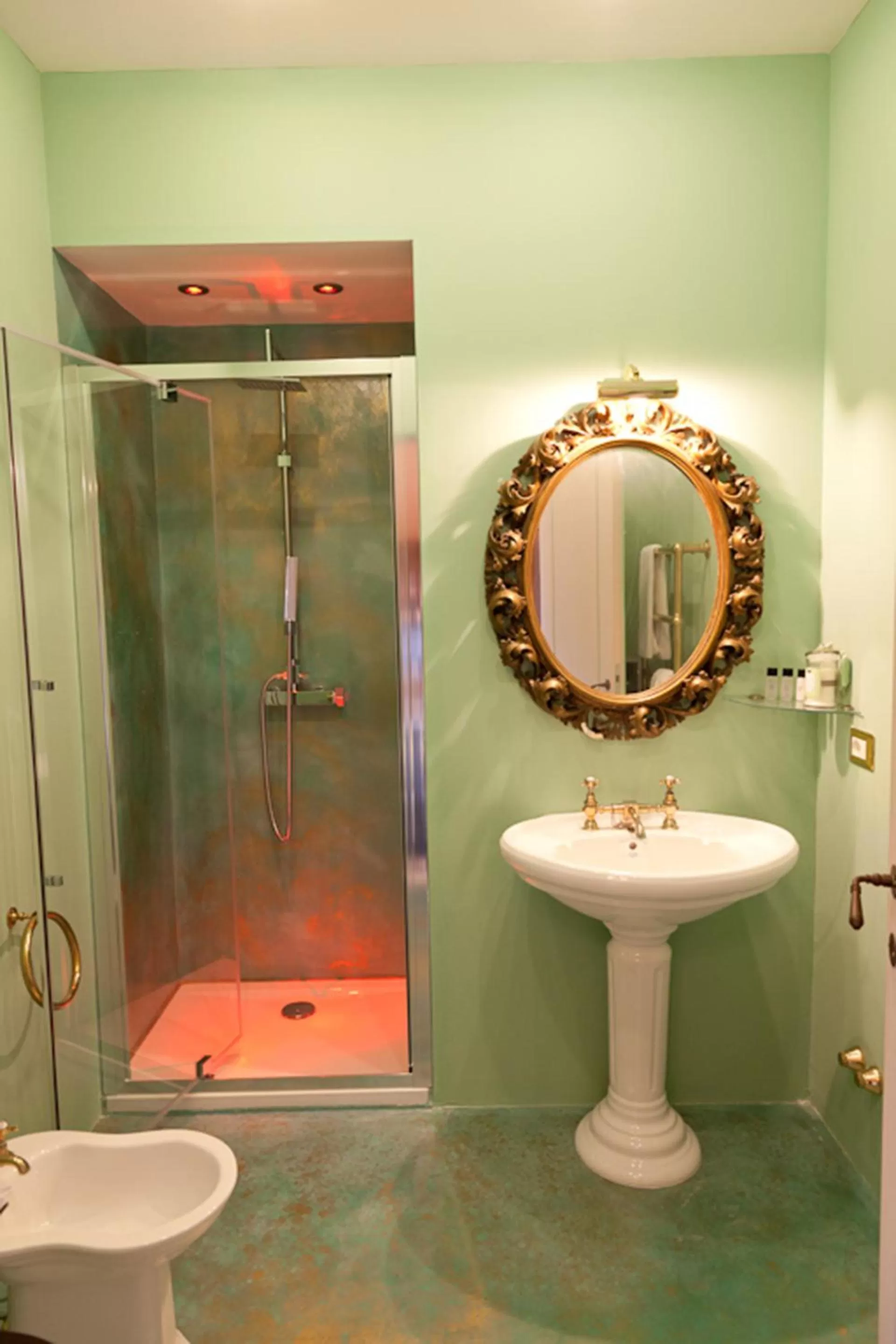 Bathroom in Relais Montemaggiore