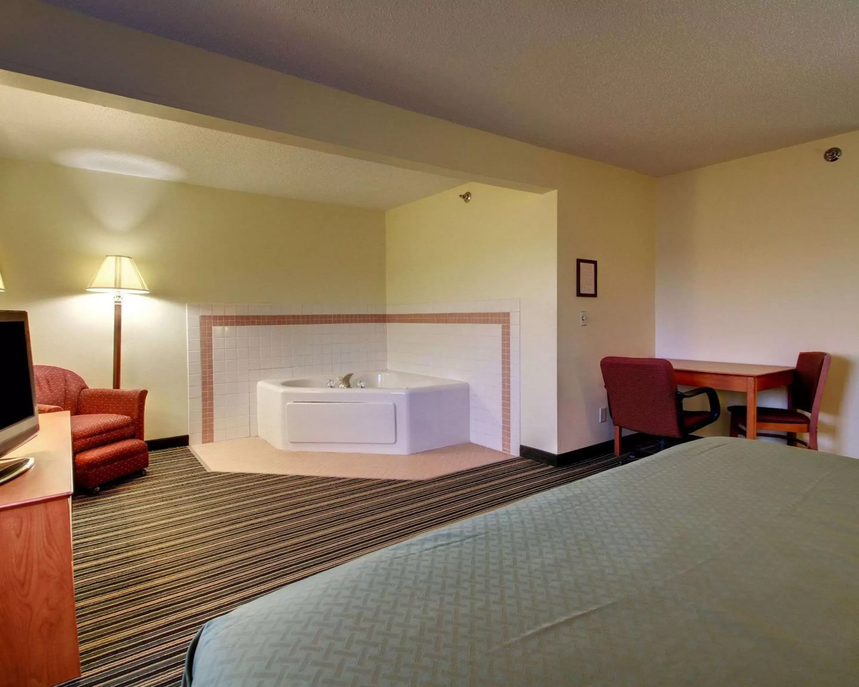 Photo of the whole room in Quality Inn Indianola