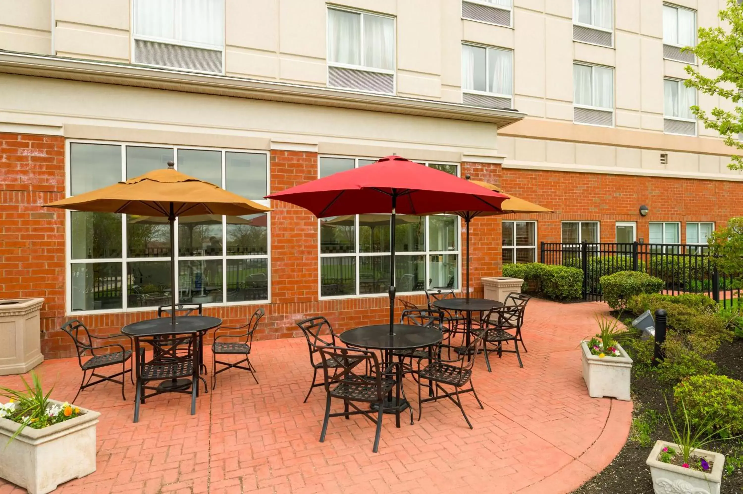 Property building in Hilton Garden Inn Edison/Raritan Center