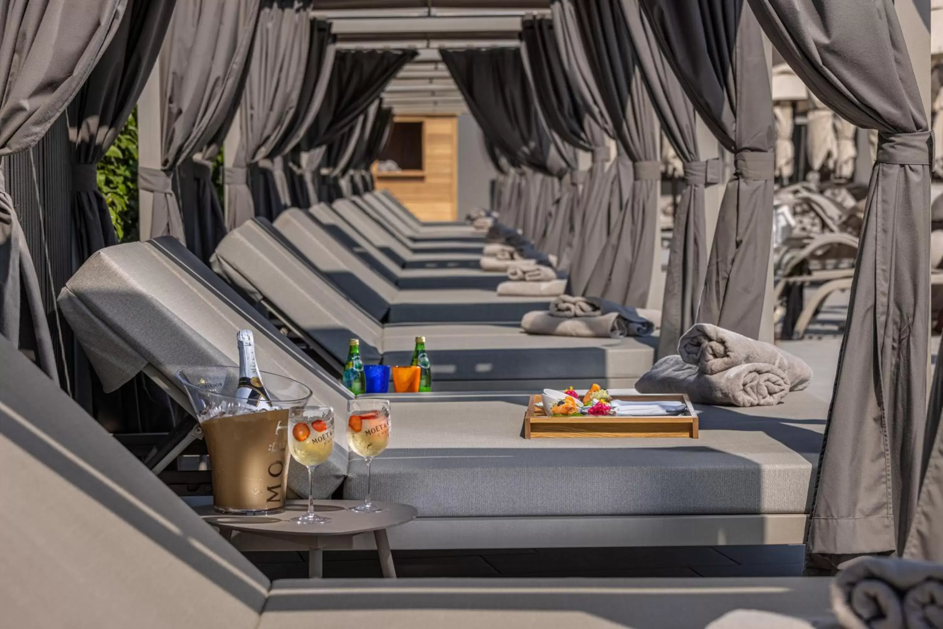 Swimming pool in Hotel Faro, a Lopesan Collection Hotel - Adults Only Swimming pool in Hotel Faro, a Lopesan Collection Hotel - Adults Only