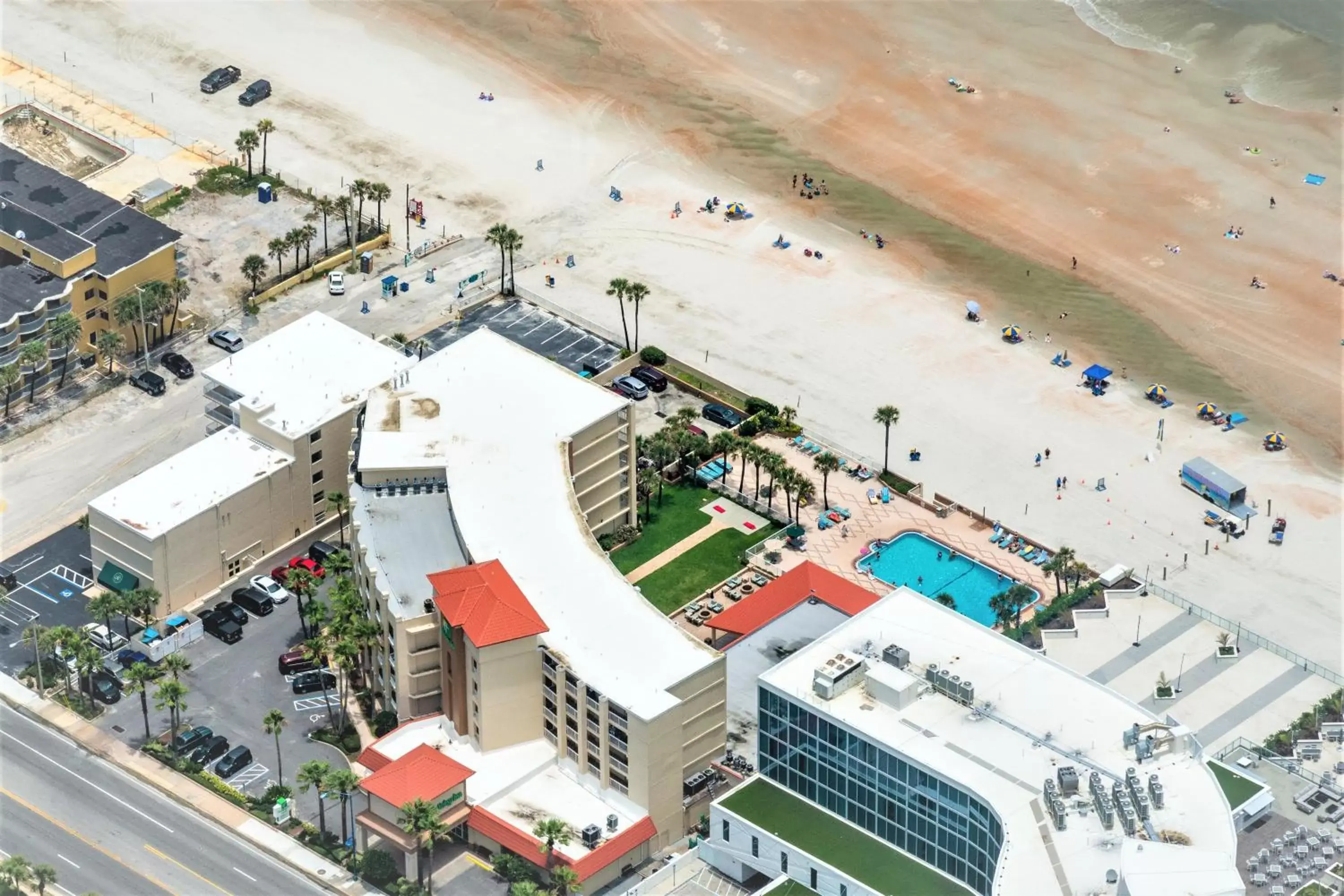 Property building, Bird's-eye View in Holiday Inn Hotel & Suites Daytona Beach On The Ocean, an IHG Hotel