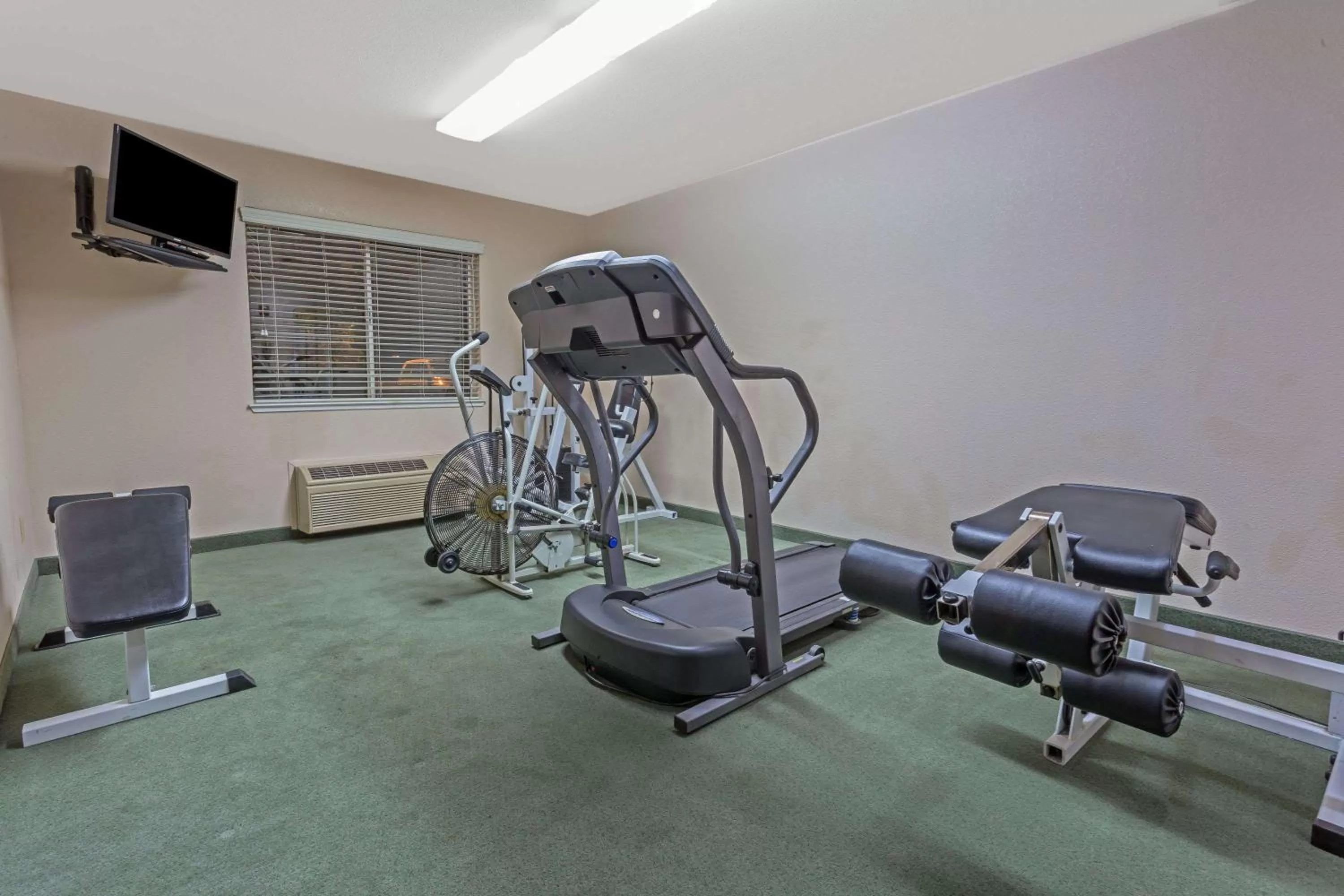 Fitness centre/facilities in Harvest Inn Dixon UC Davis