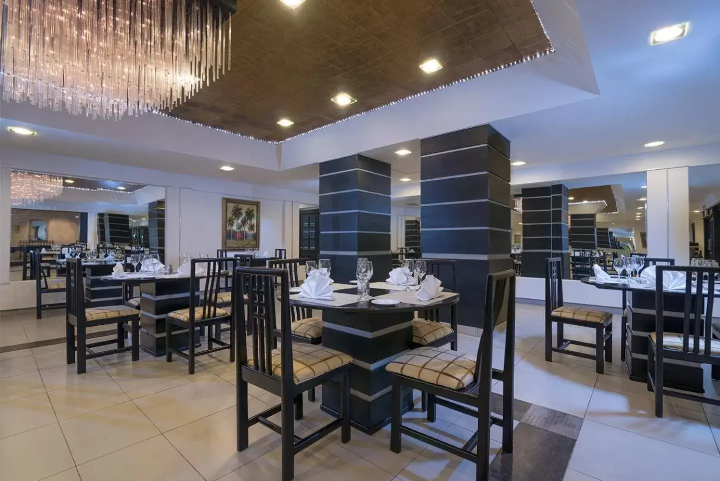 Restaurant/Places to Eat in Radisson Hotel Santo Domingo