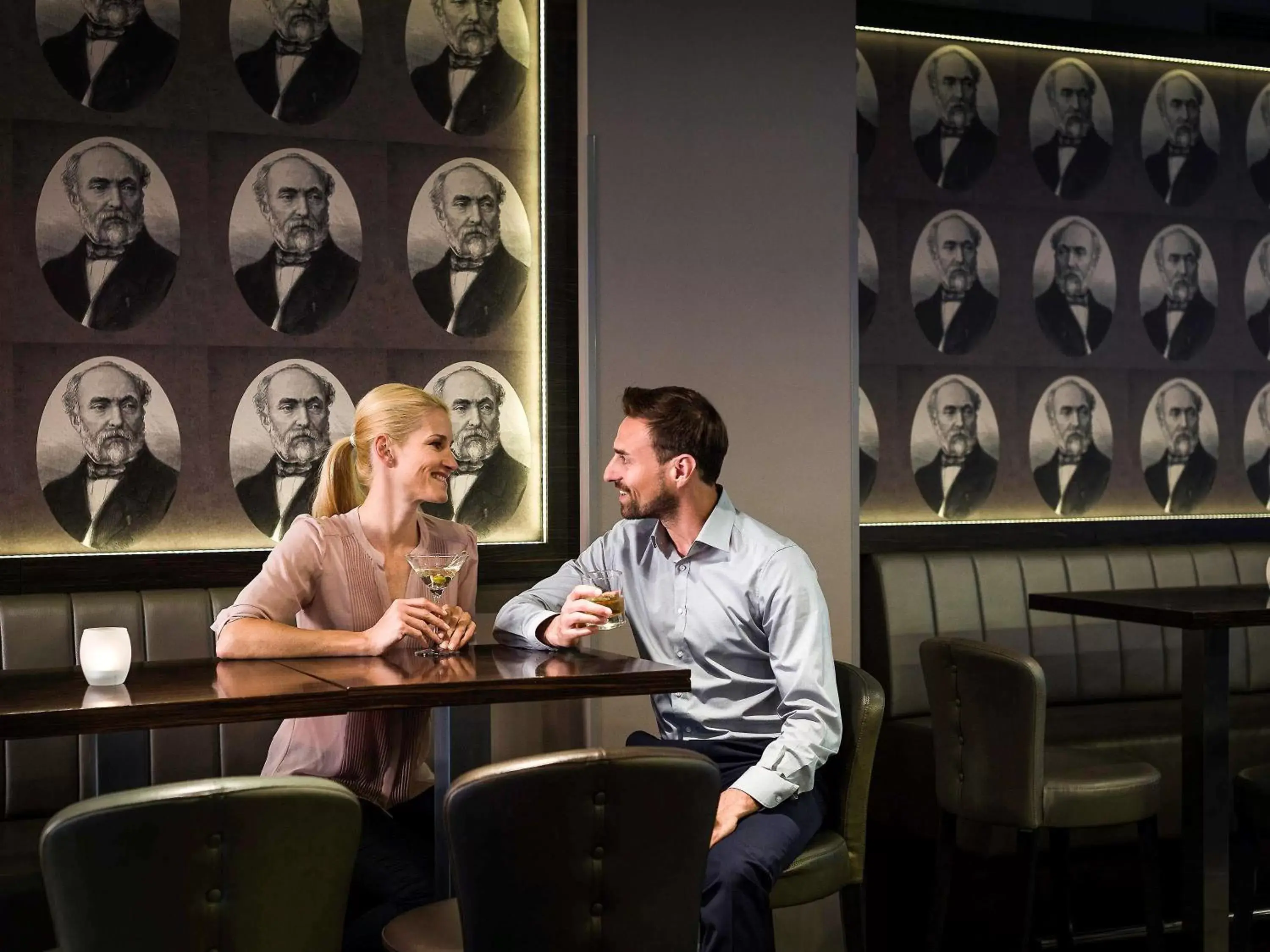 Lounge or bar in Pullman Munich Lounge or bar in Pullman Munich