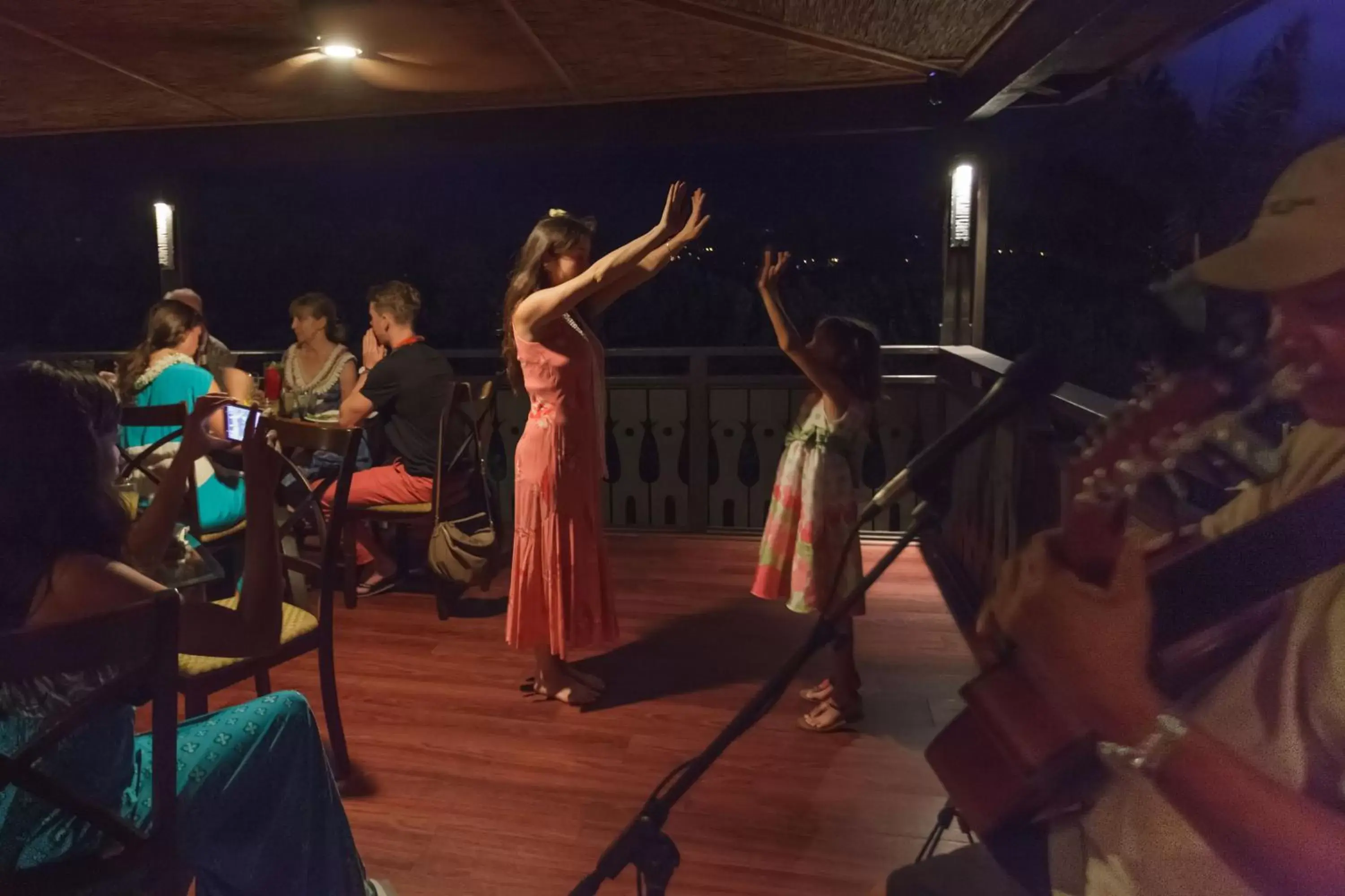 People, Evening Entertainment in Paradise Bay Resort