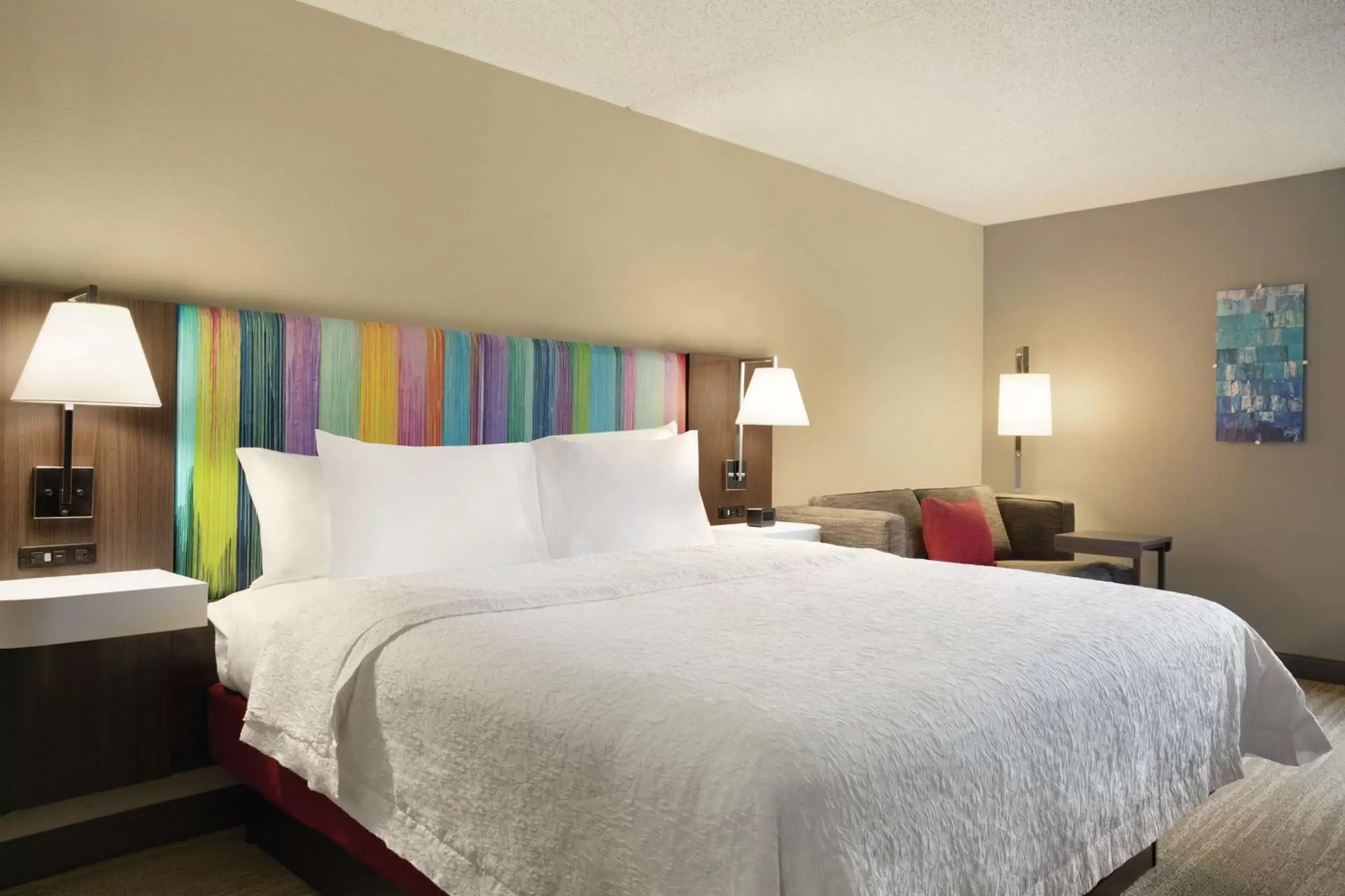 Bed in Hampton Inn - Houston/Brookhollow