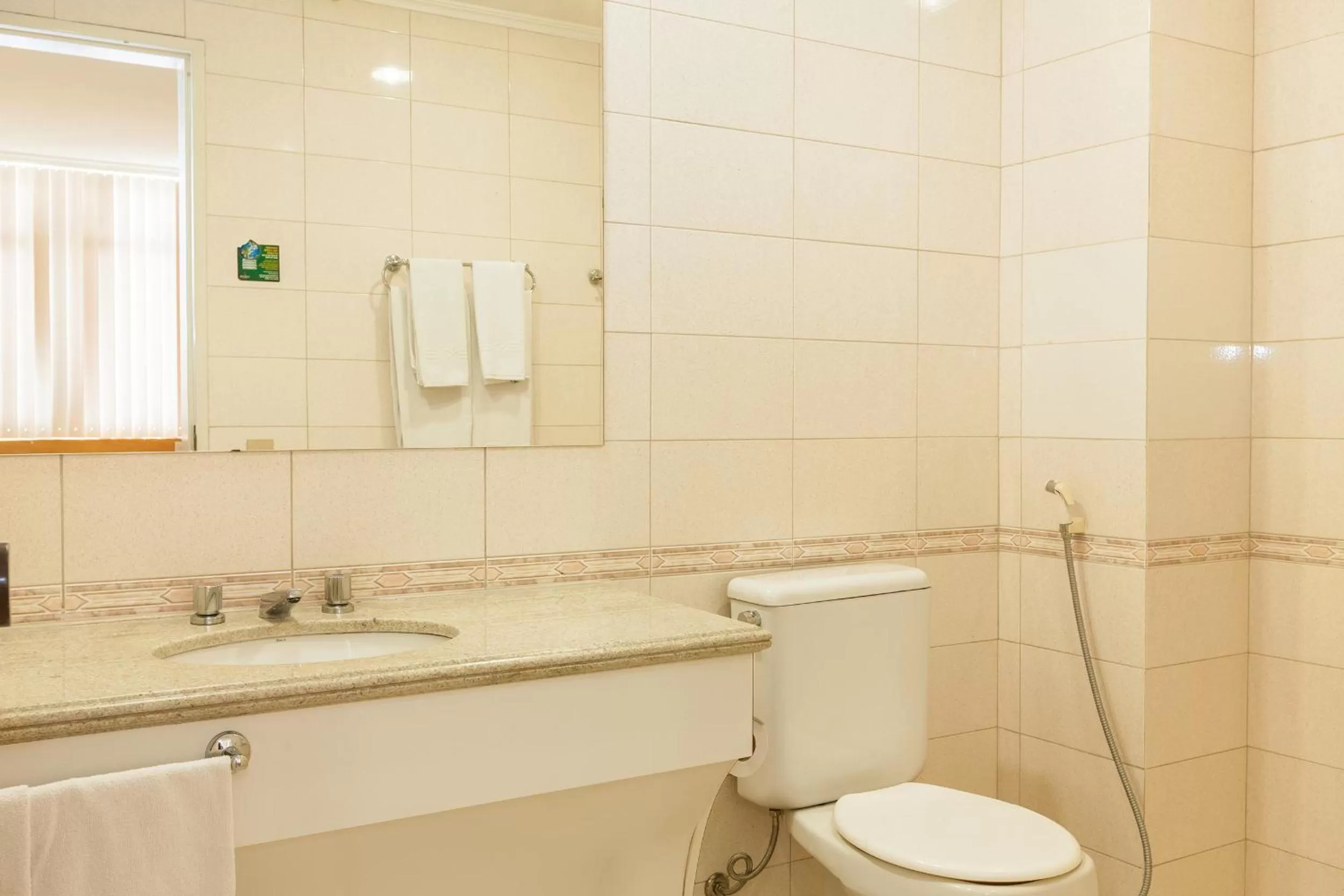 Bathroom in Tri Hotel Smart Caxias