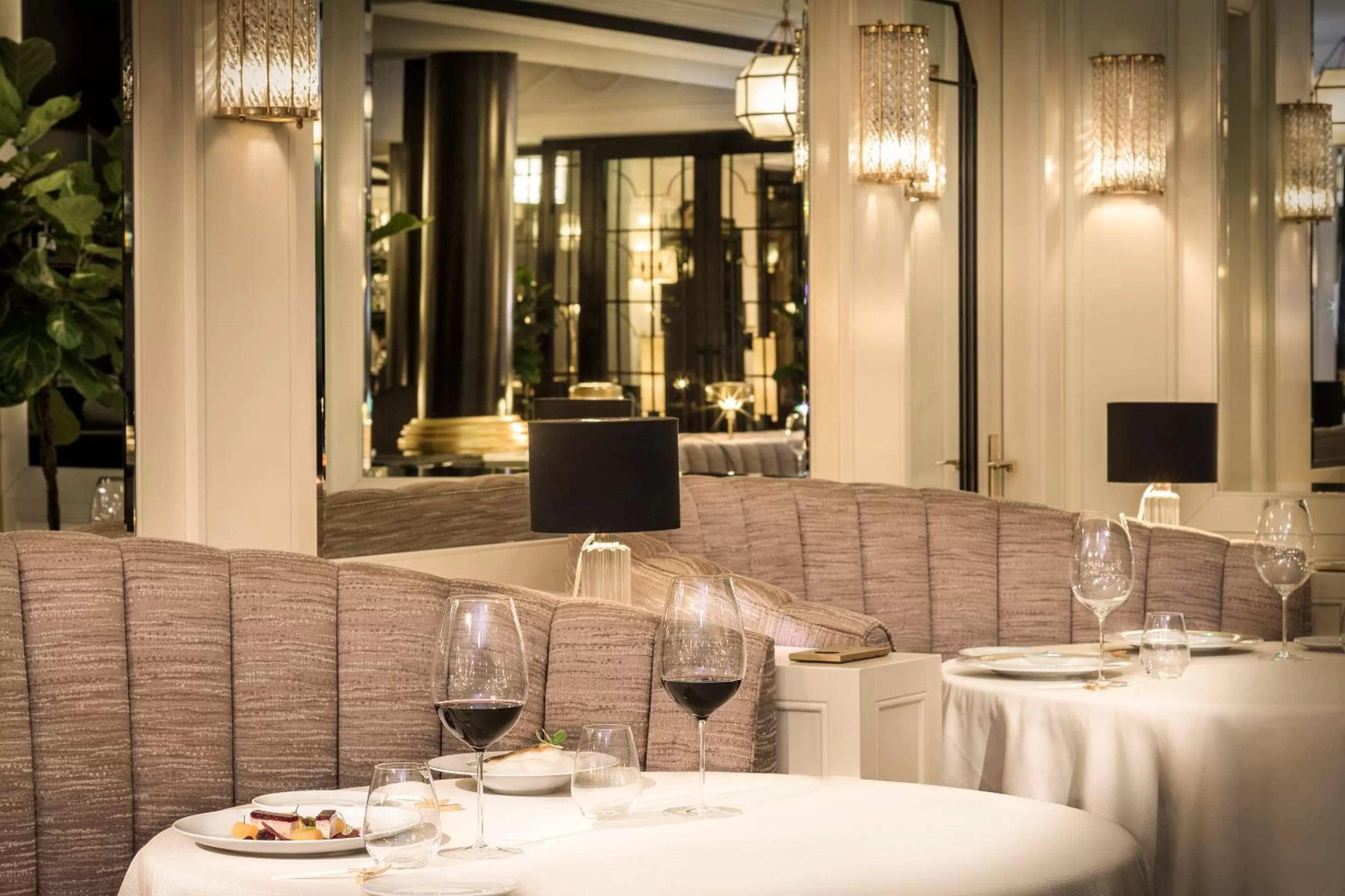 Restaurant/places to eat in Maison Albar - Le Monumental Palace