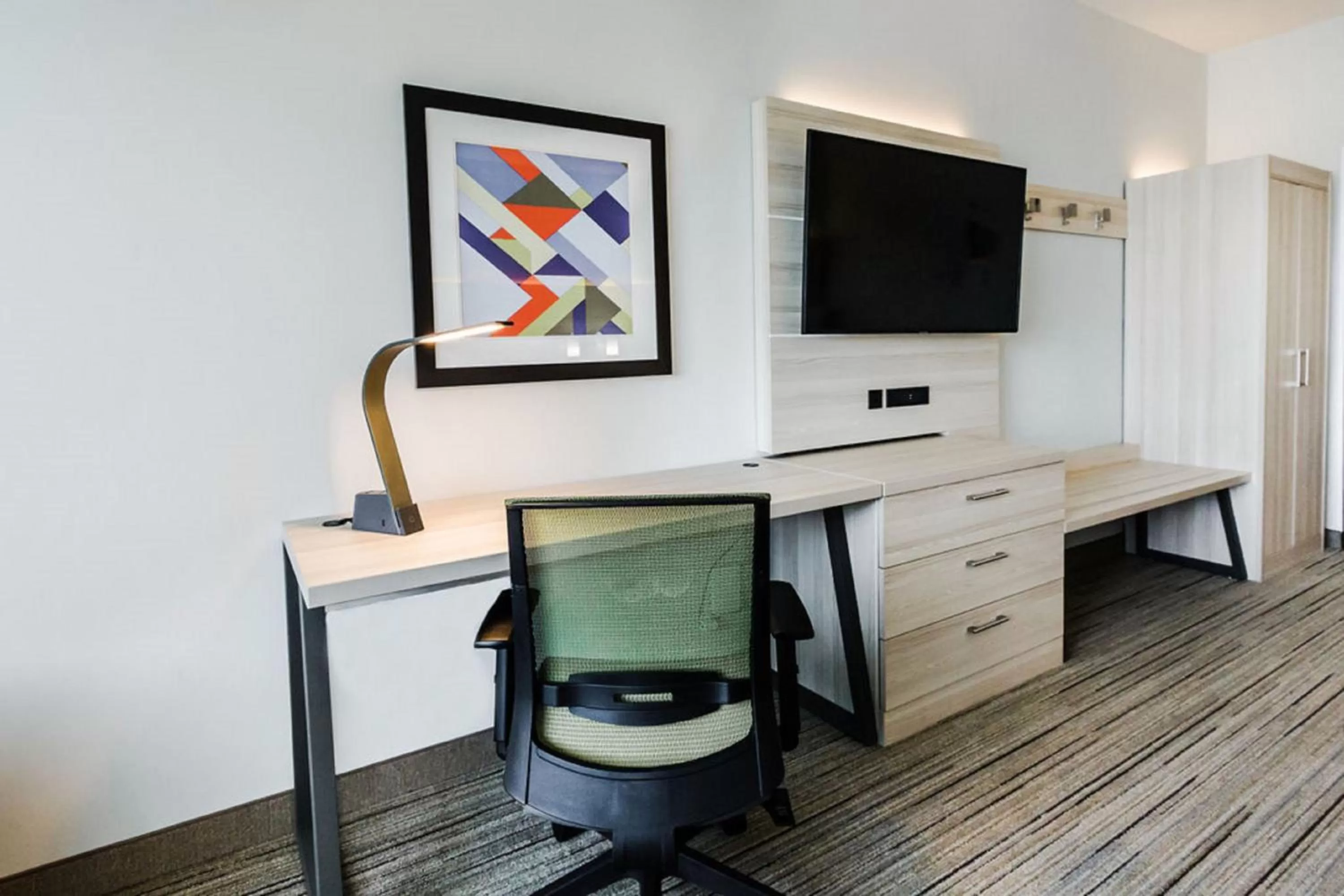 Photo of the whole room in Holiday Inn Express & Suites Edmonton N - St Albert by IHG