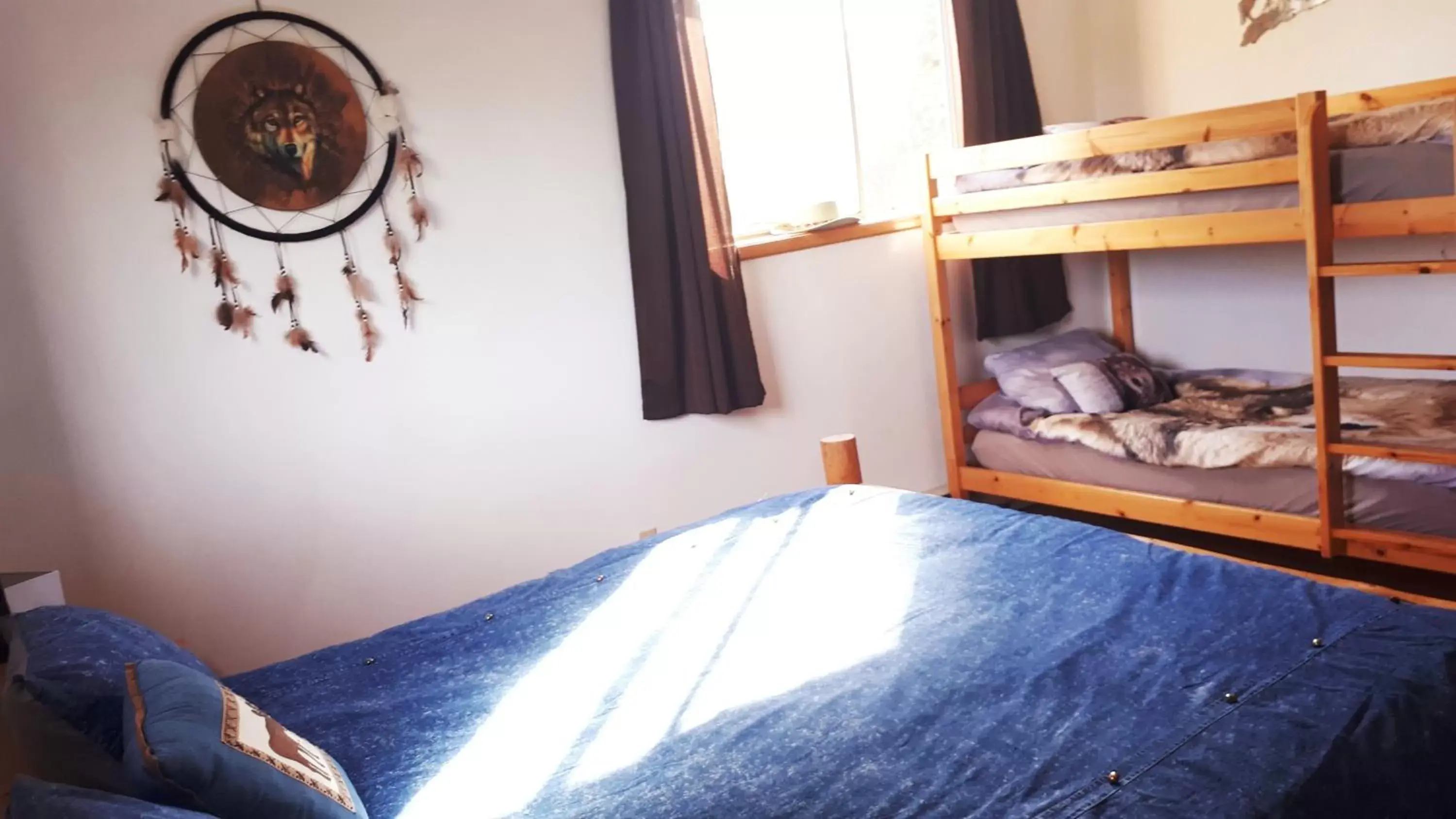 Bedroom, Bunk Bed in Wettstone Guest Ranch