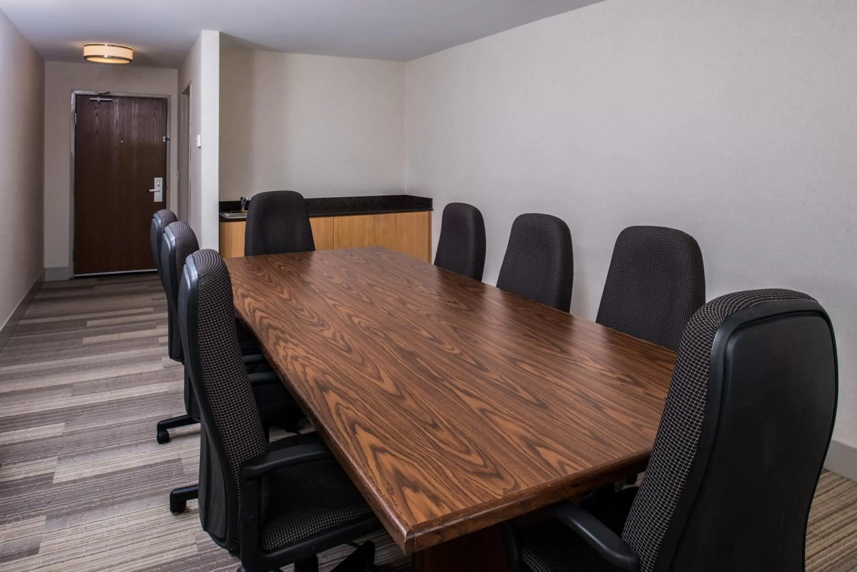 Meeting/conference room in Holiday Inn Express Sierra Vista, an IHG Hotel