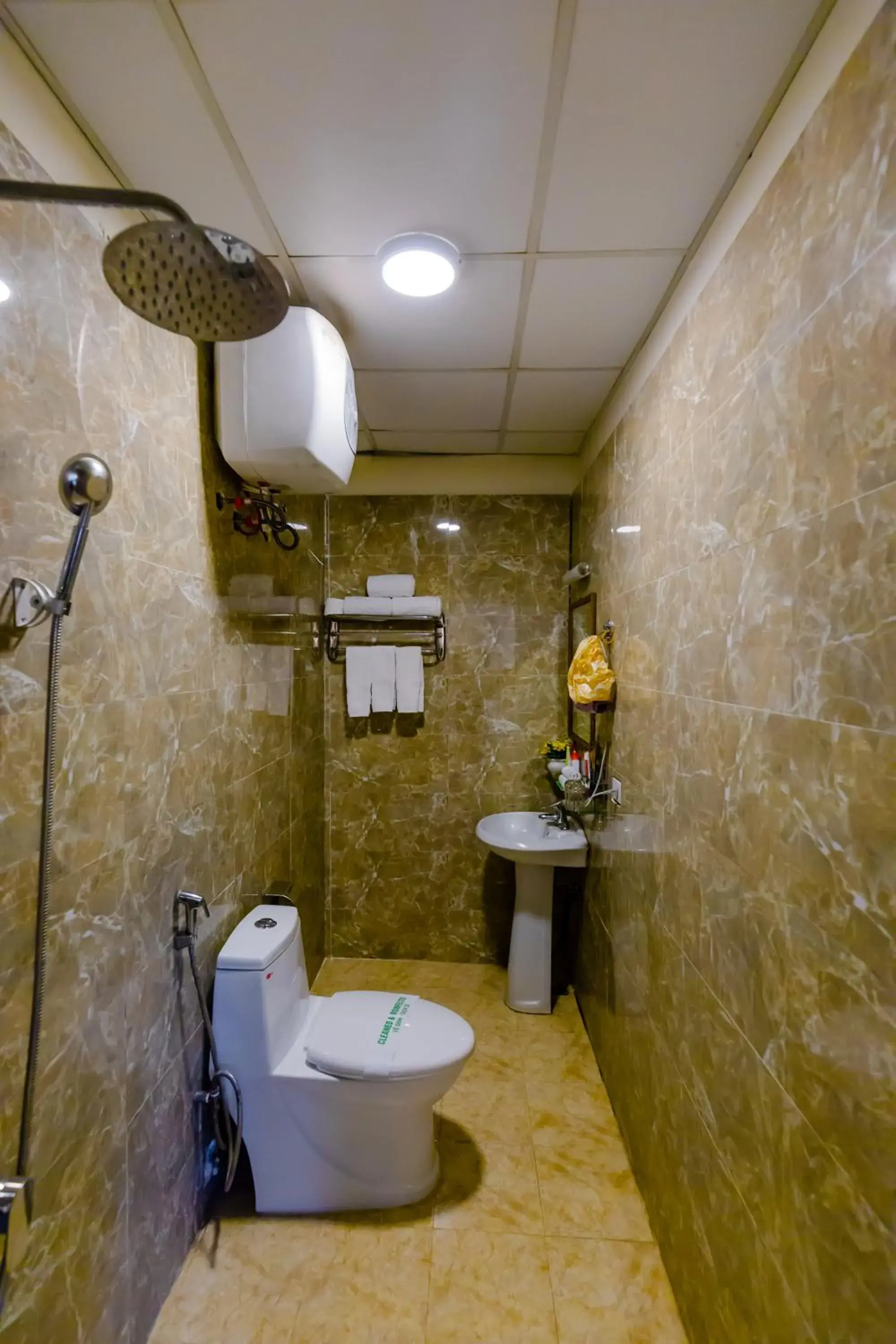 Bathroom in A25 Hotel - Hoàng Quốc Việt
