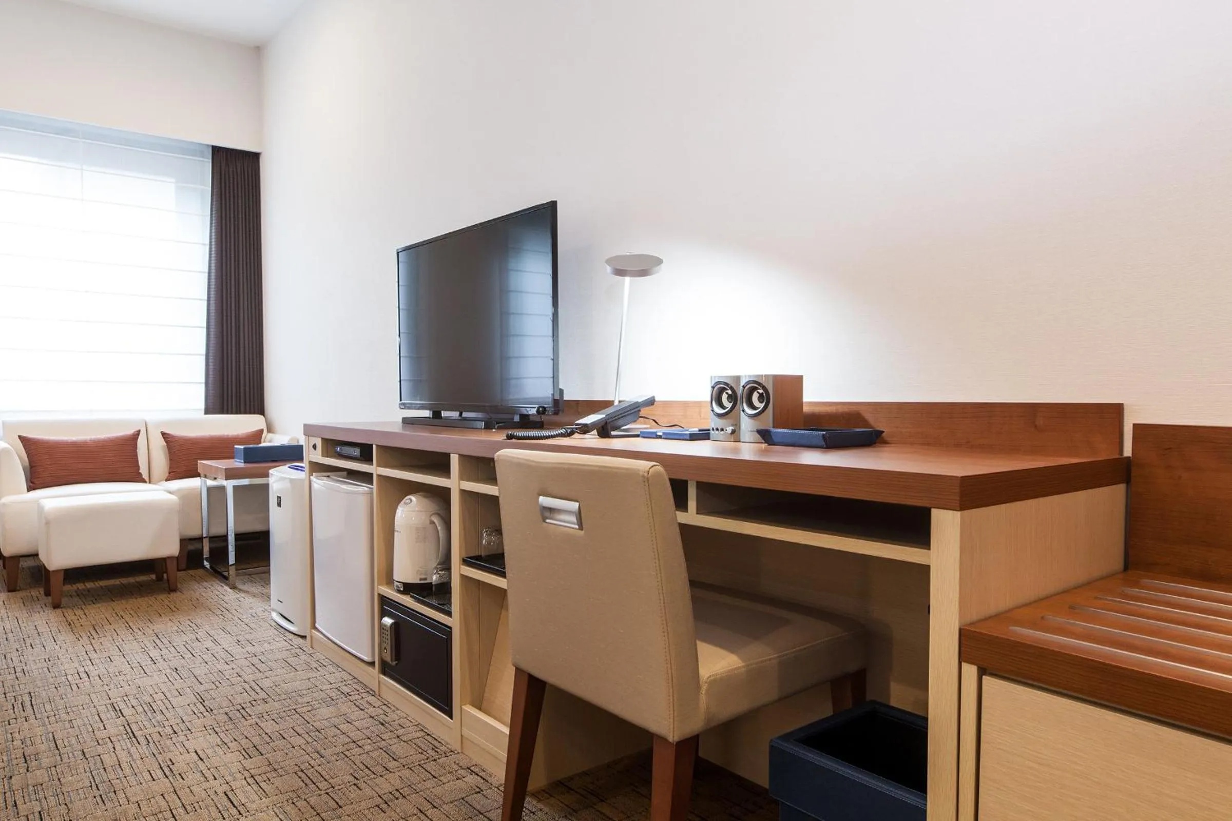 TV and multimedia in HOTEL MYSTAYS Haneda