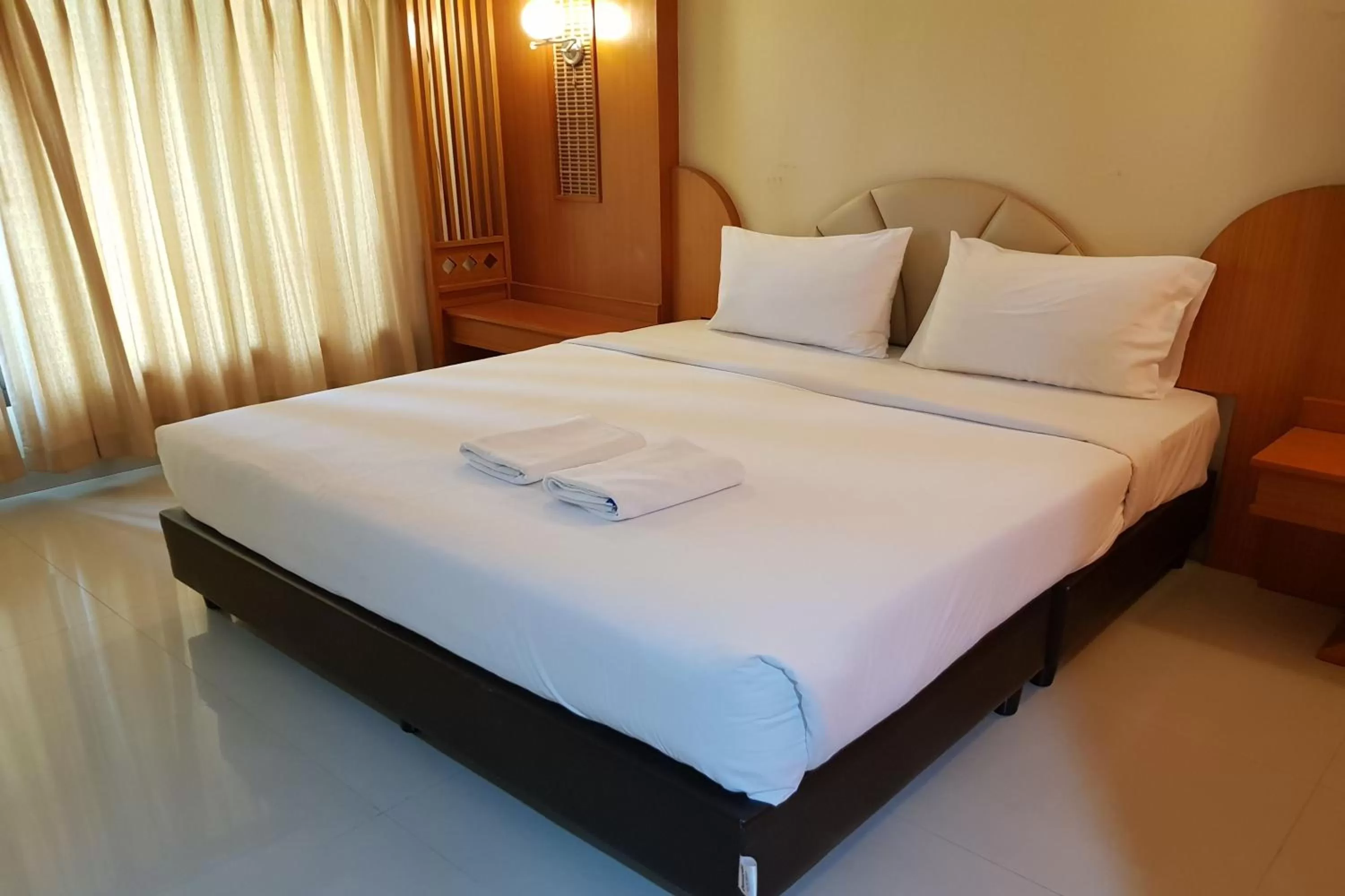 Bedroom, Bed in Poonsook Phitsanulok Hotel SHA Plus