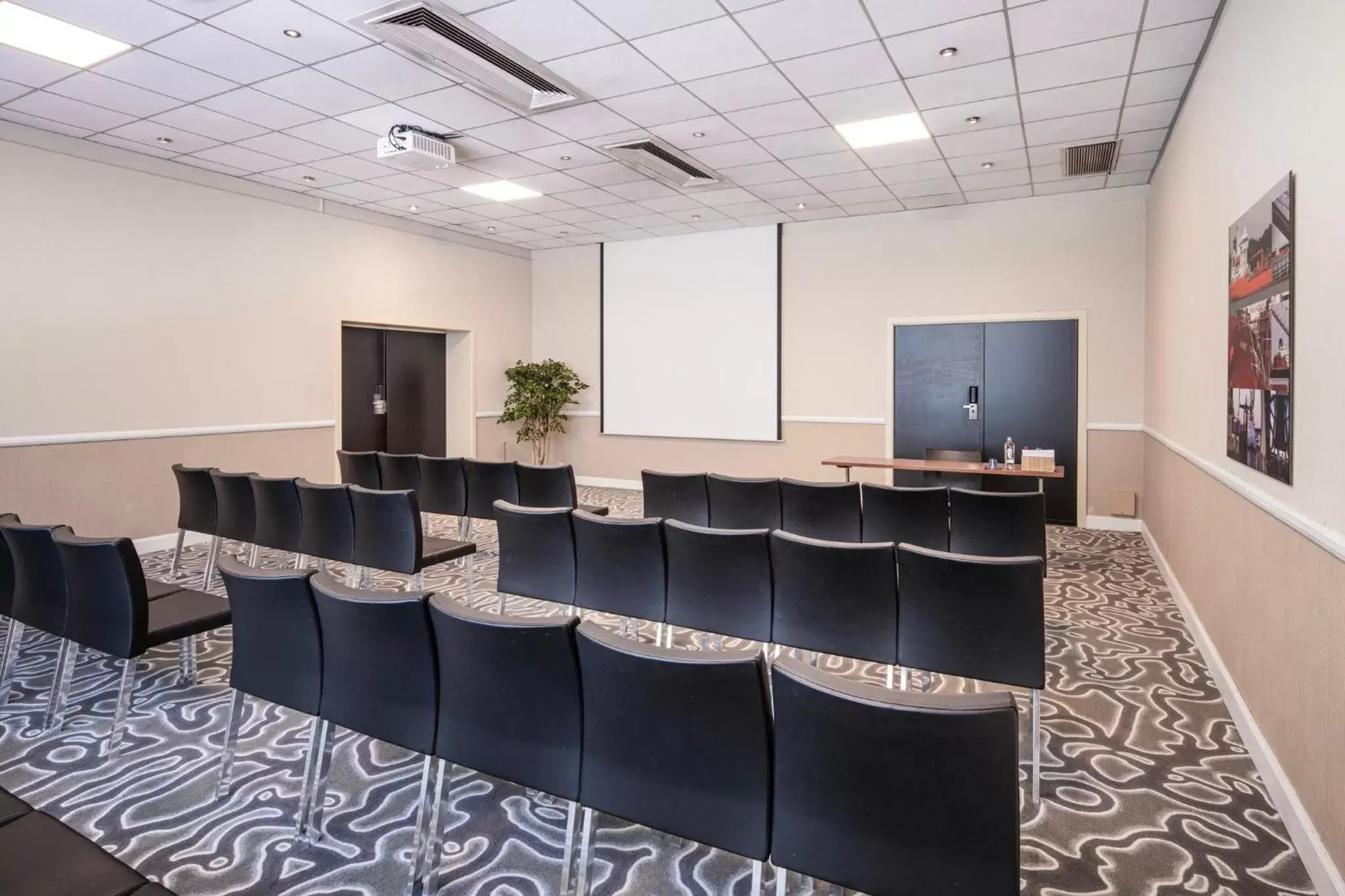 Meeting/conference room in Crowne Plaza Antwerpen, an IHG Hotel